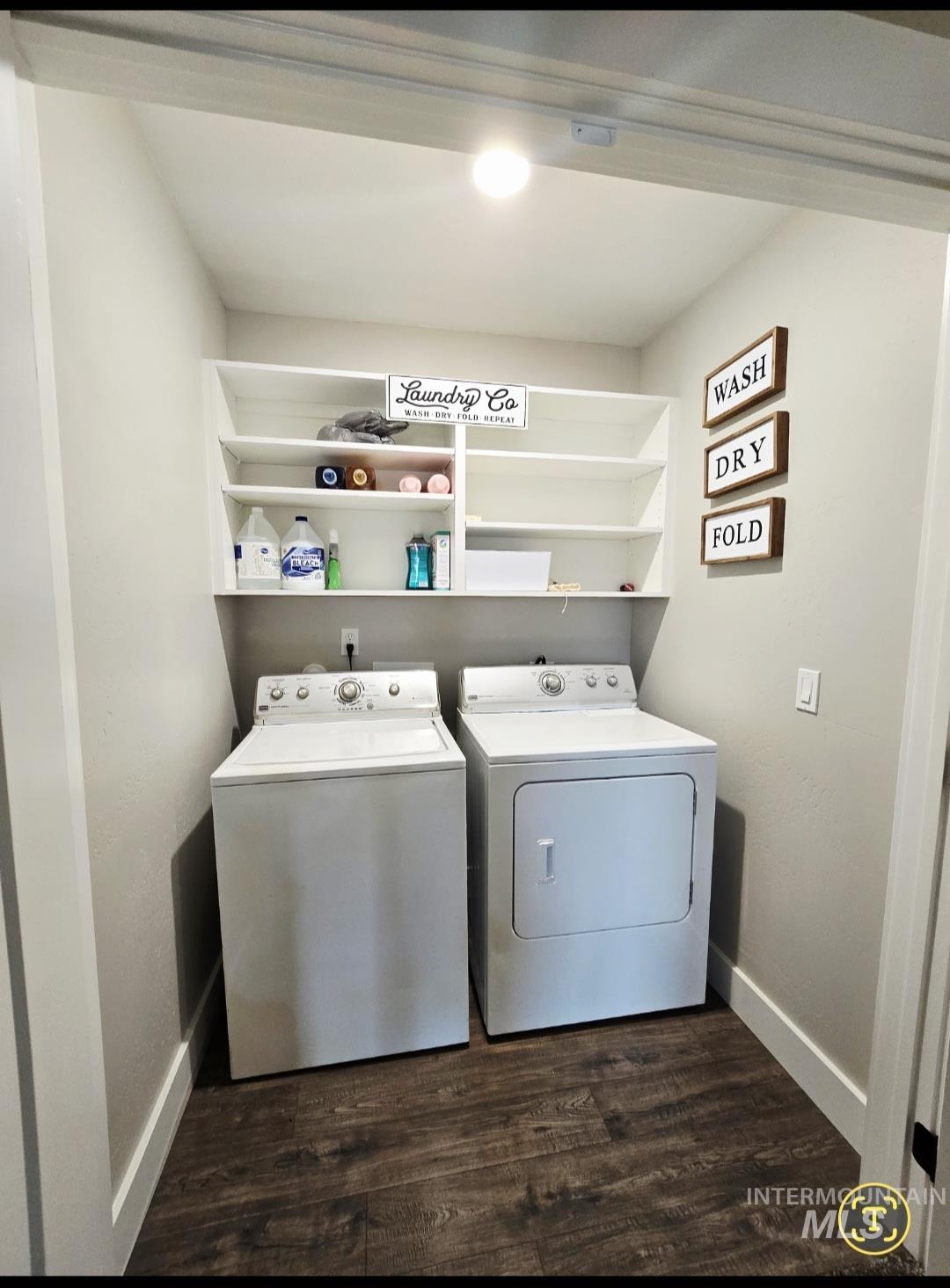 900 E 20th