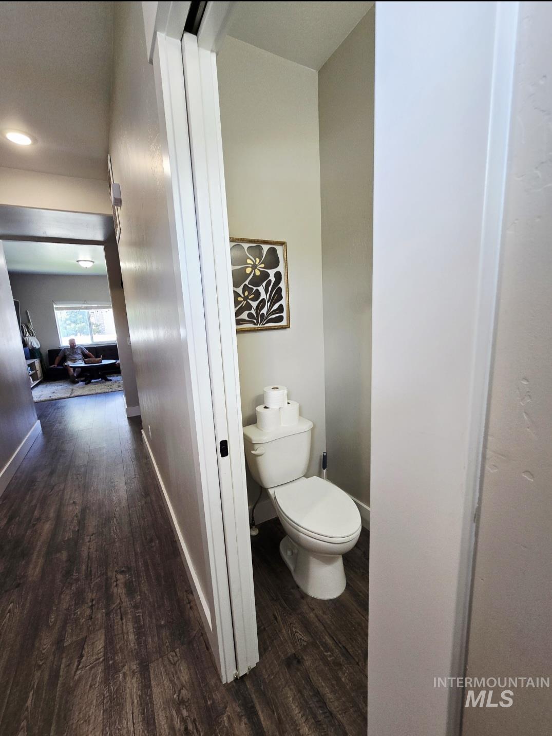 900 E 20th