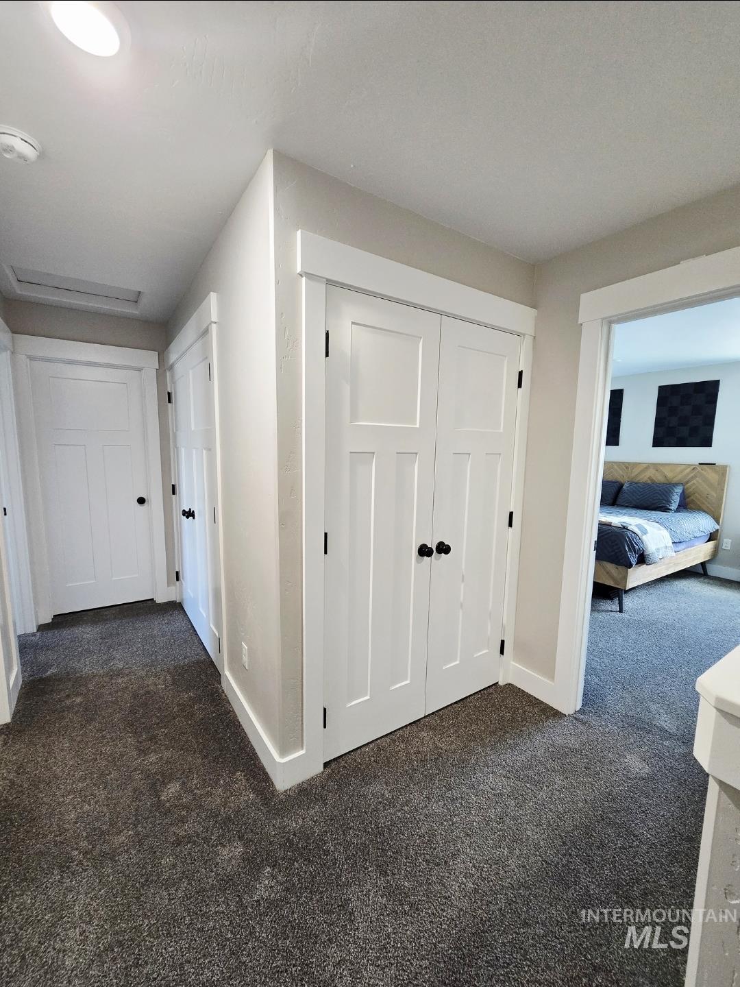 900 E 20th