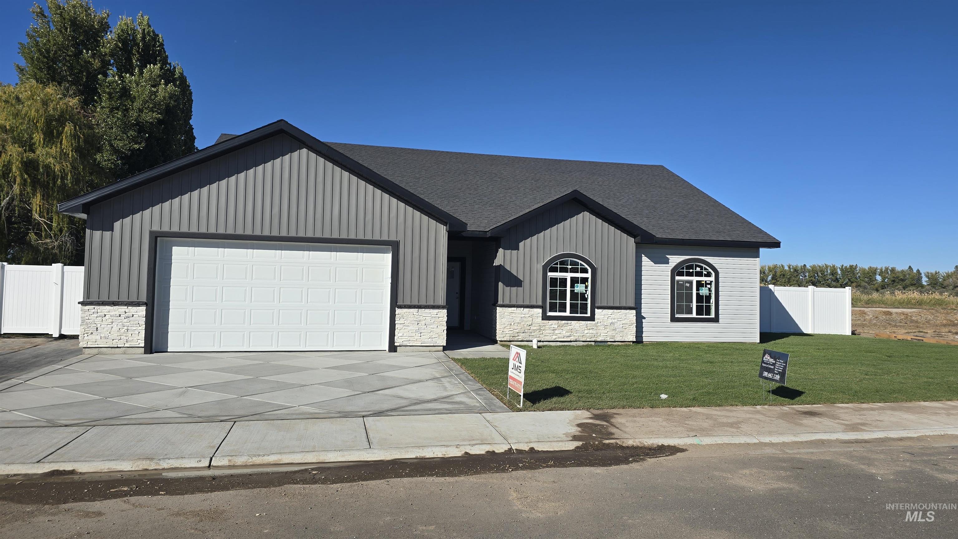 1212 Bronze Drive