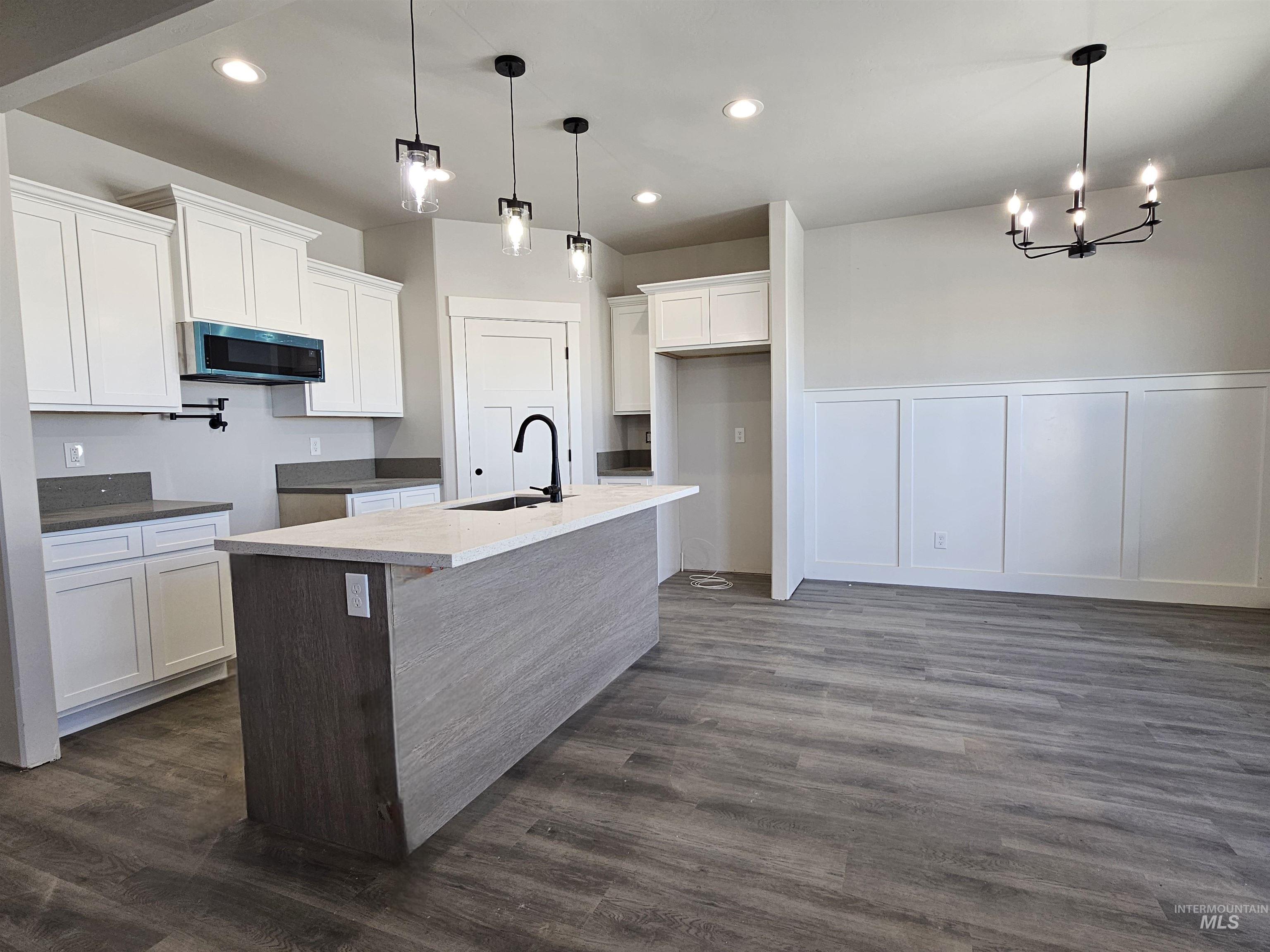 1212 Bronze Drive