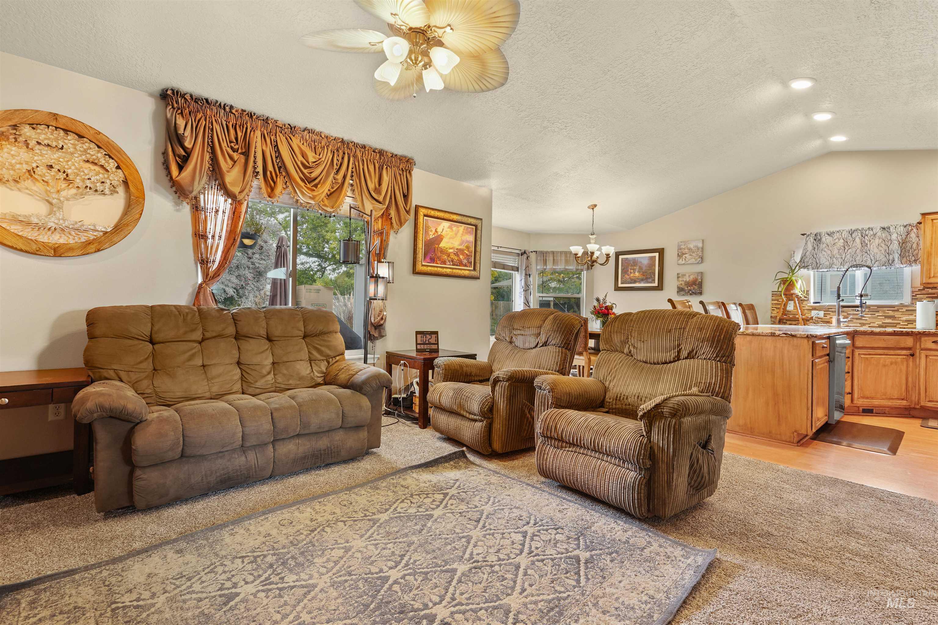 500 E 19th Street