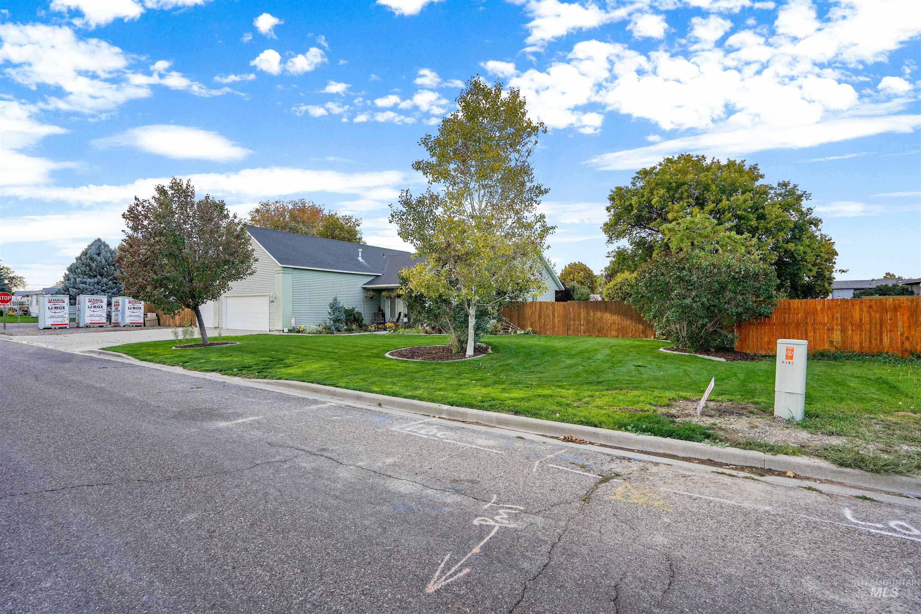 500 E 19th Street