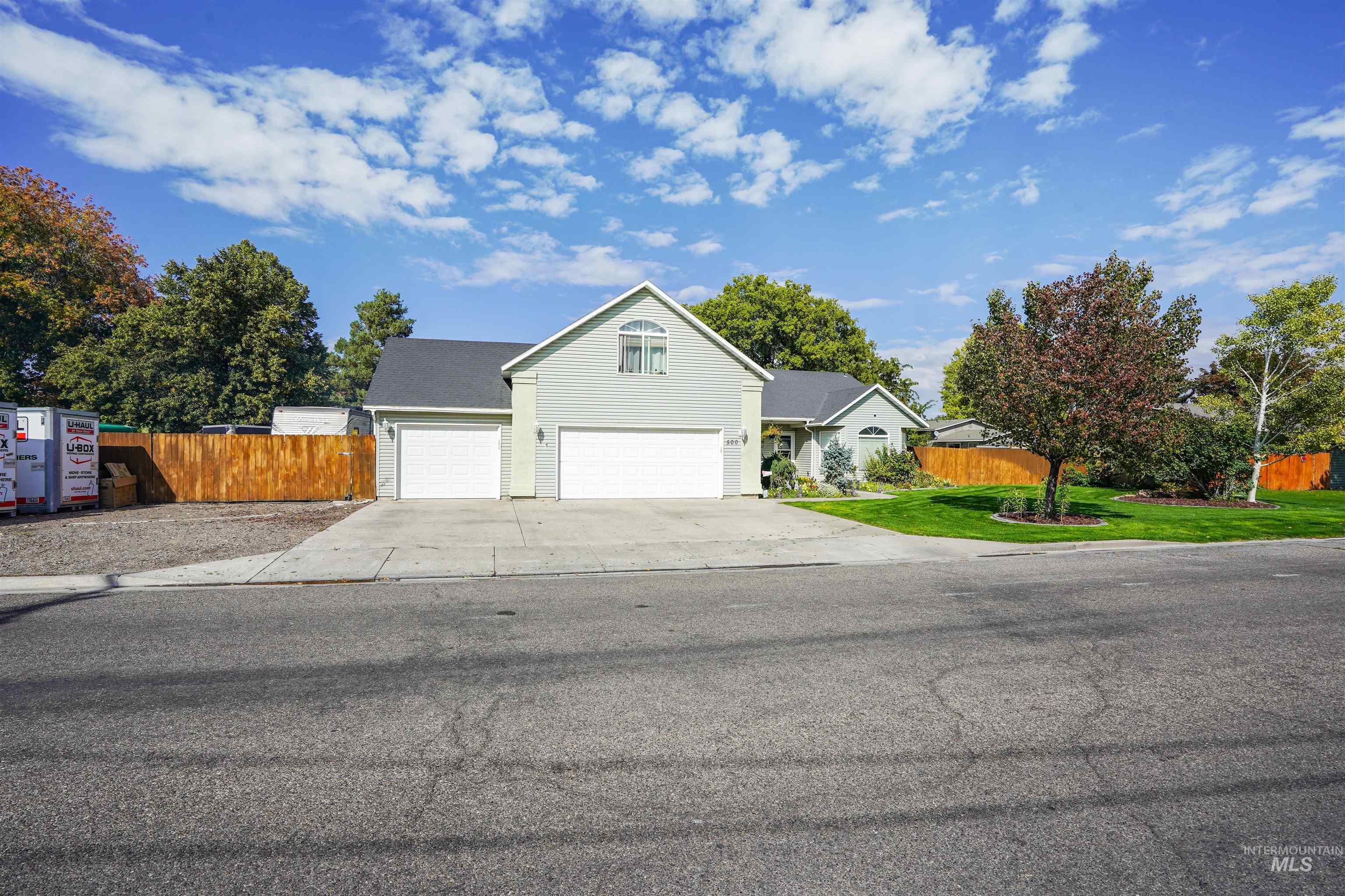 500 E 19th Street
