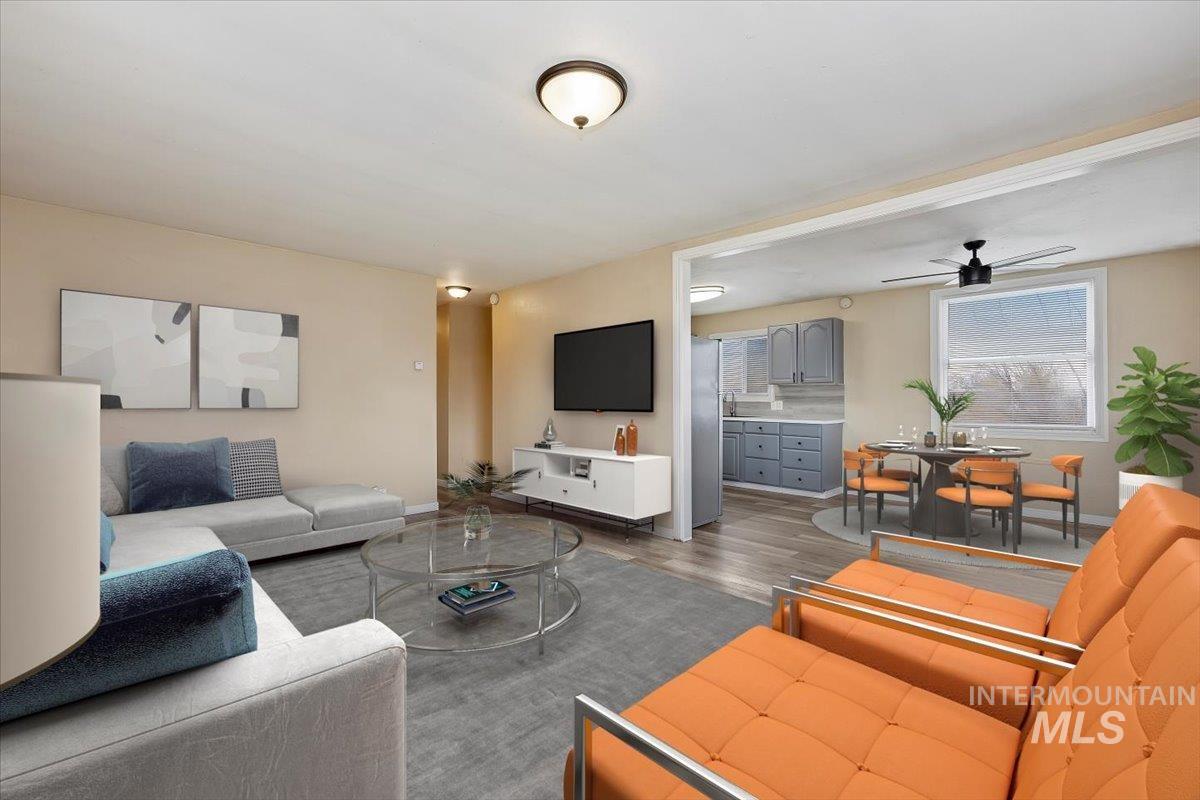 532 W 2nd Ave