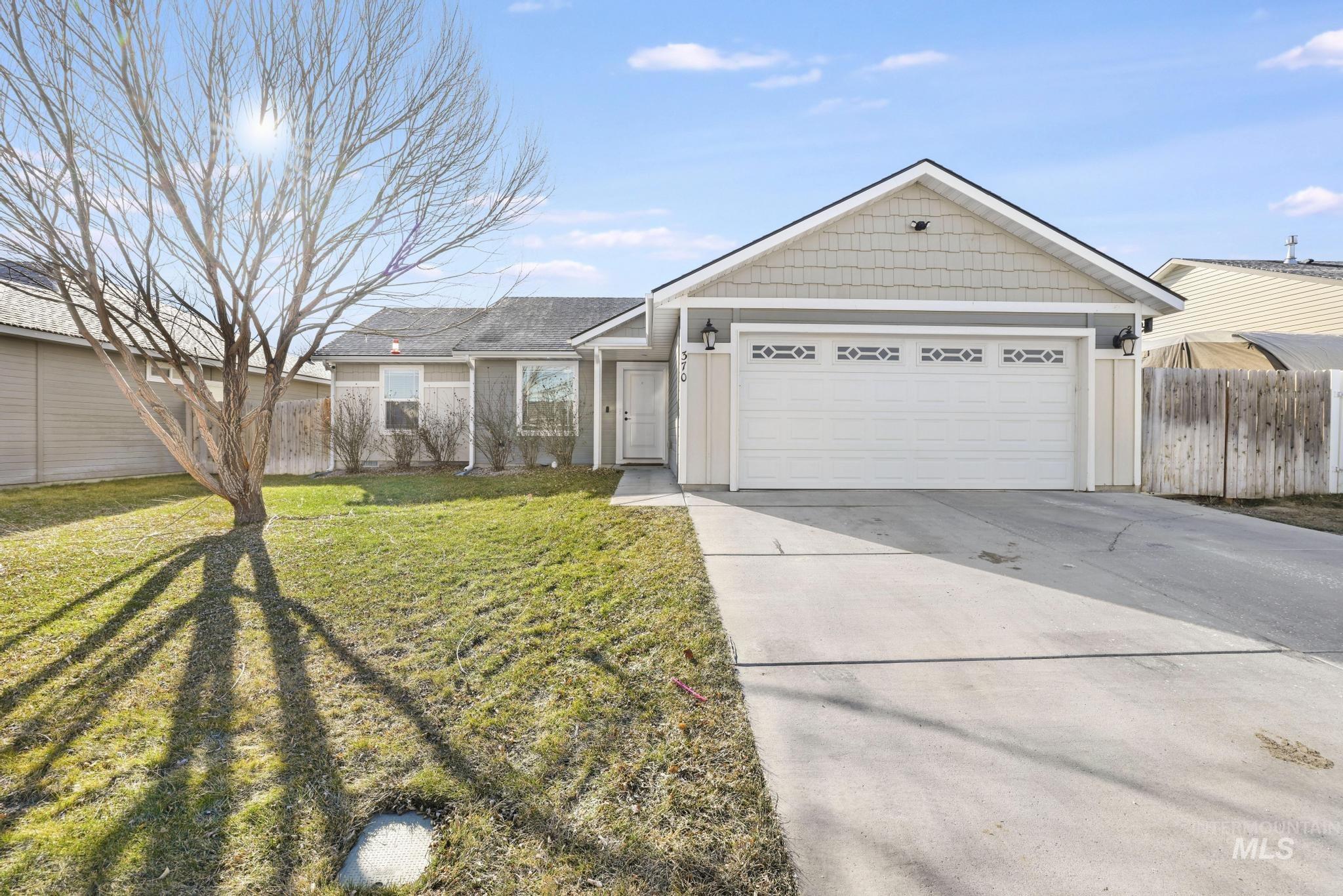 370 Feather Ave