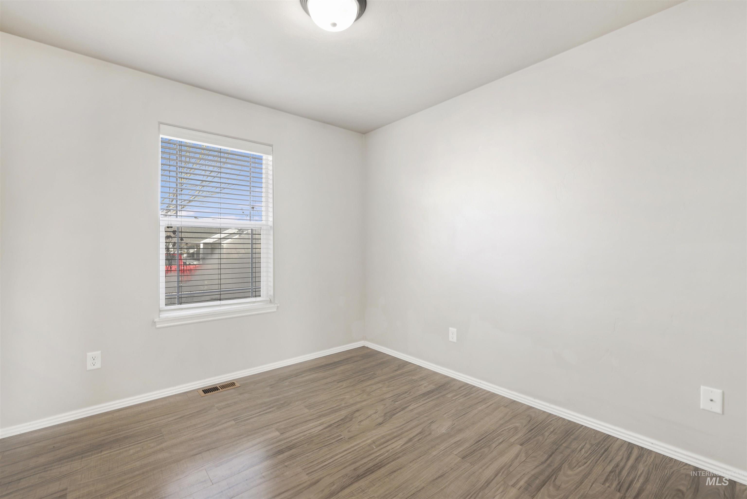 370 Feather Ave