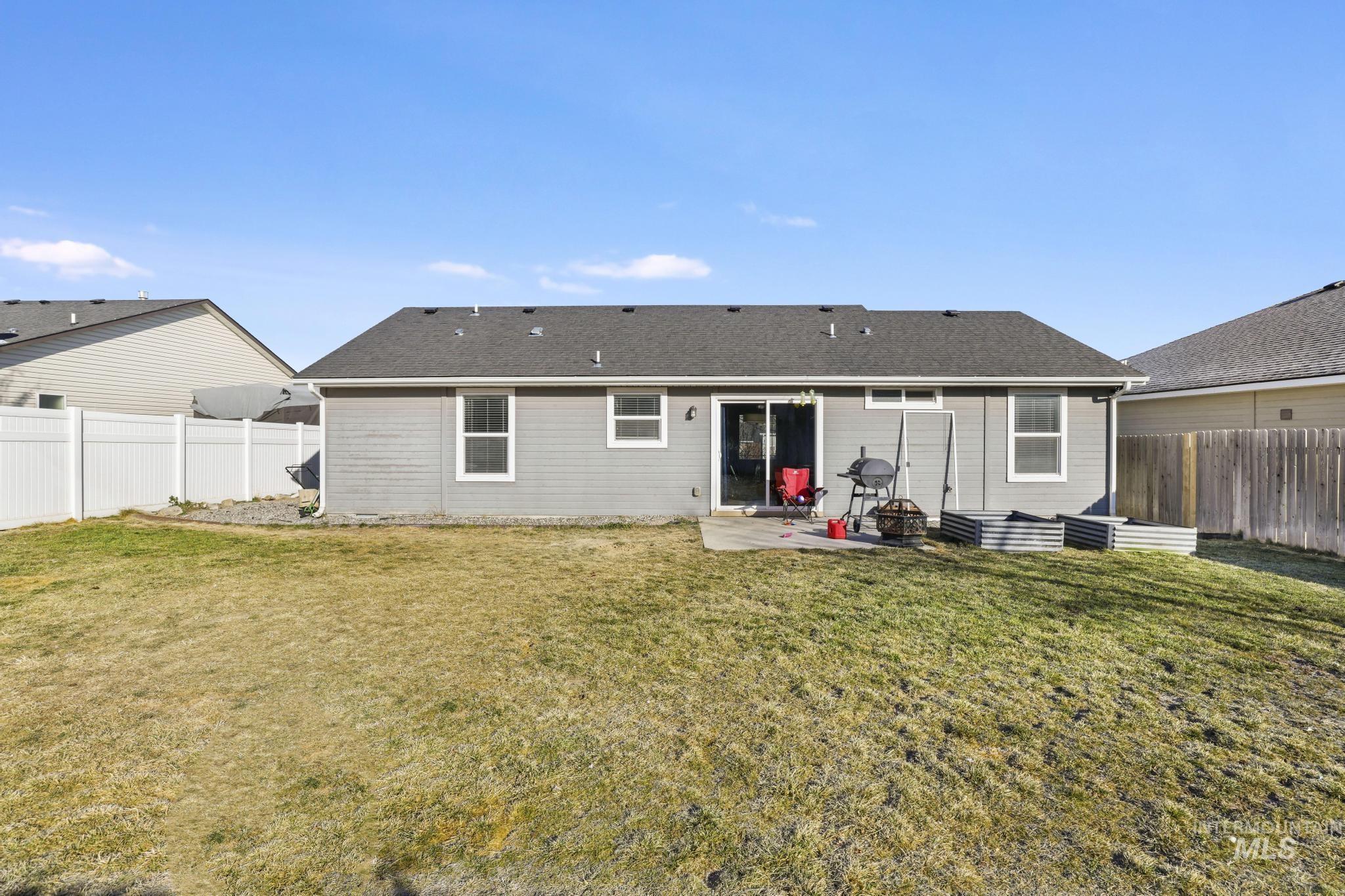 370 Feather Ave