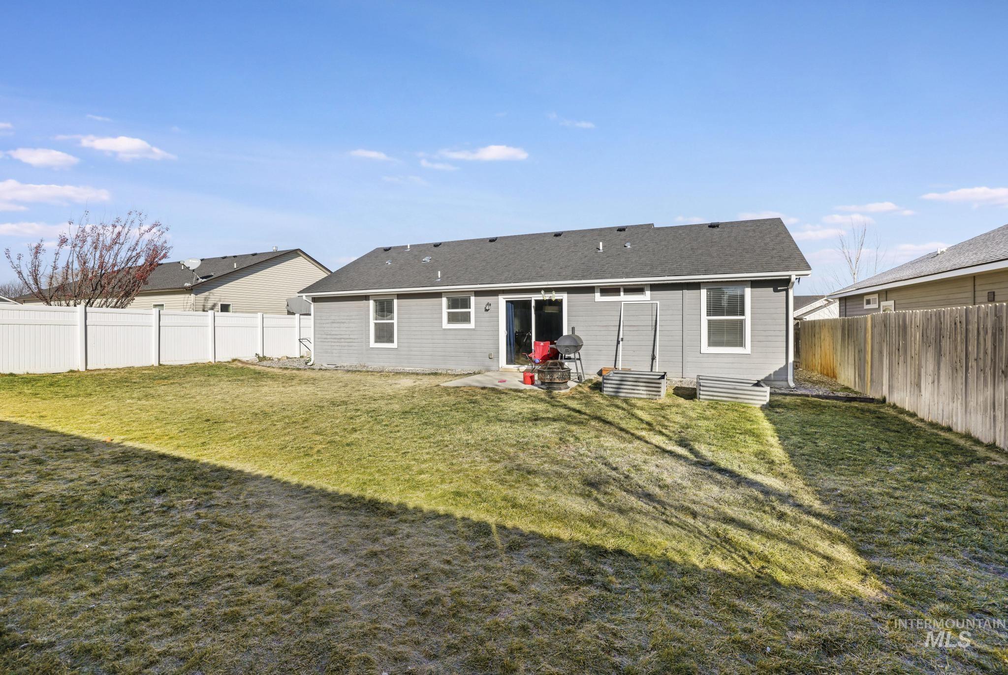 370 Feather Ave