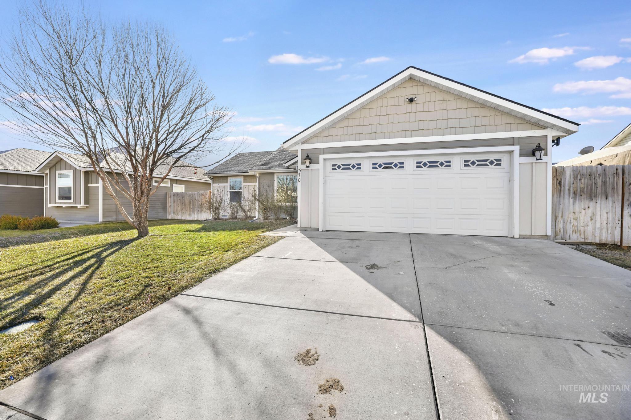 370 Feather Ave