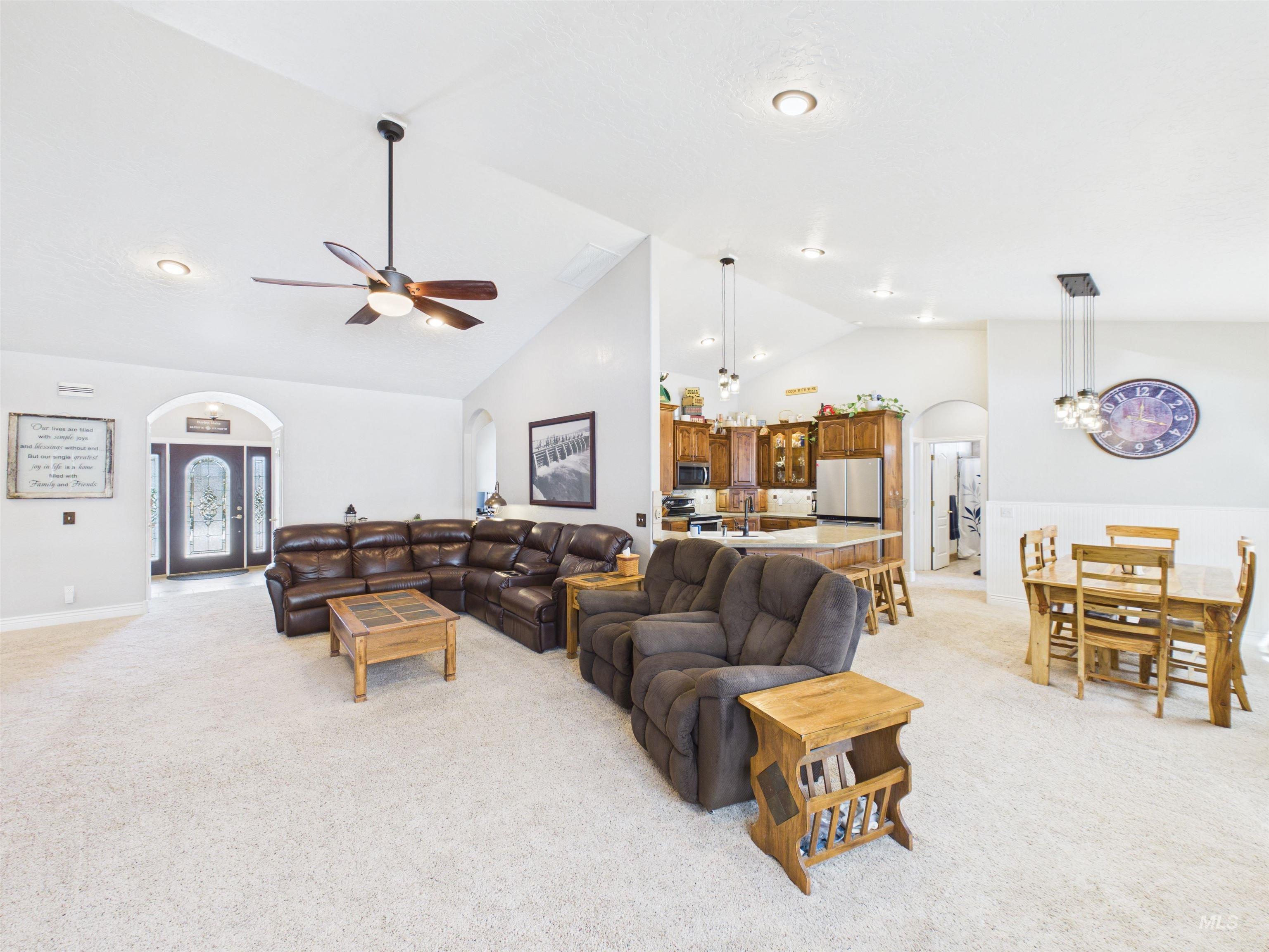 3449 Hiland Ave