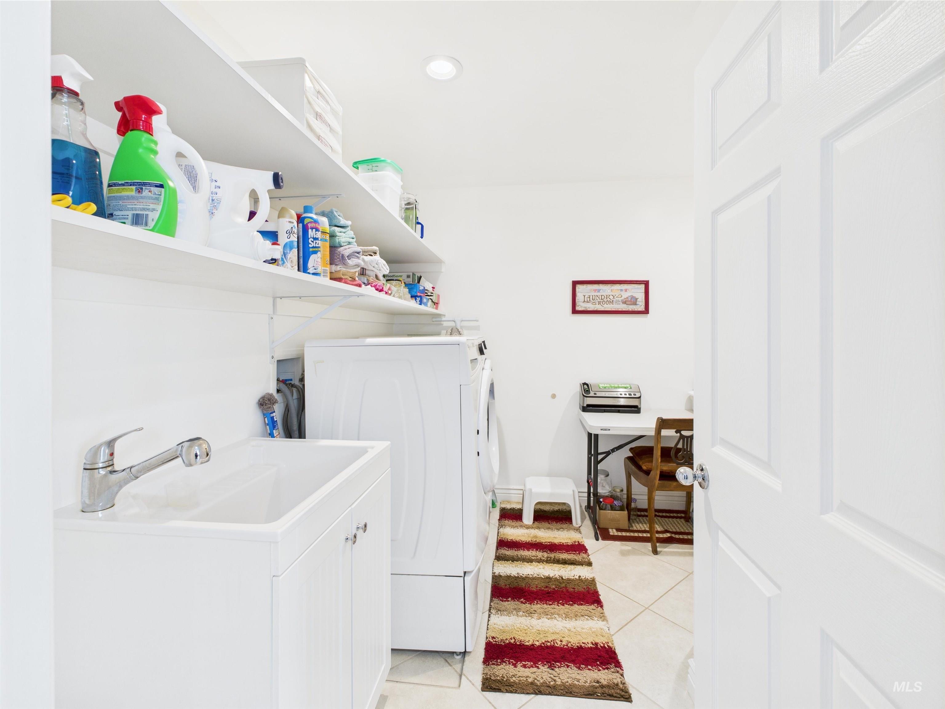 11 N 3rd West Street