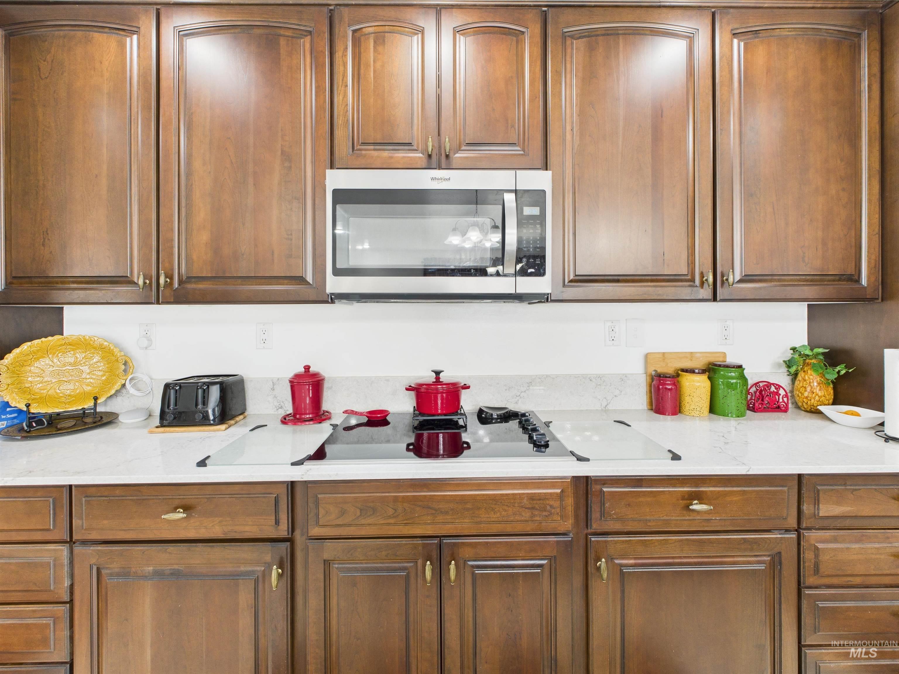 11 N 3rd West Street