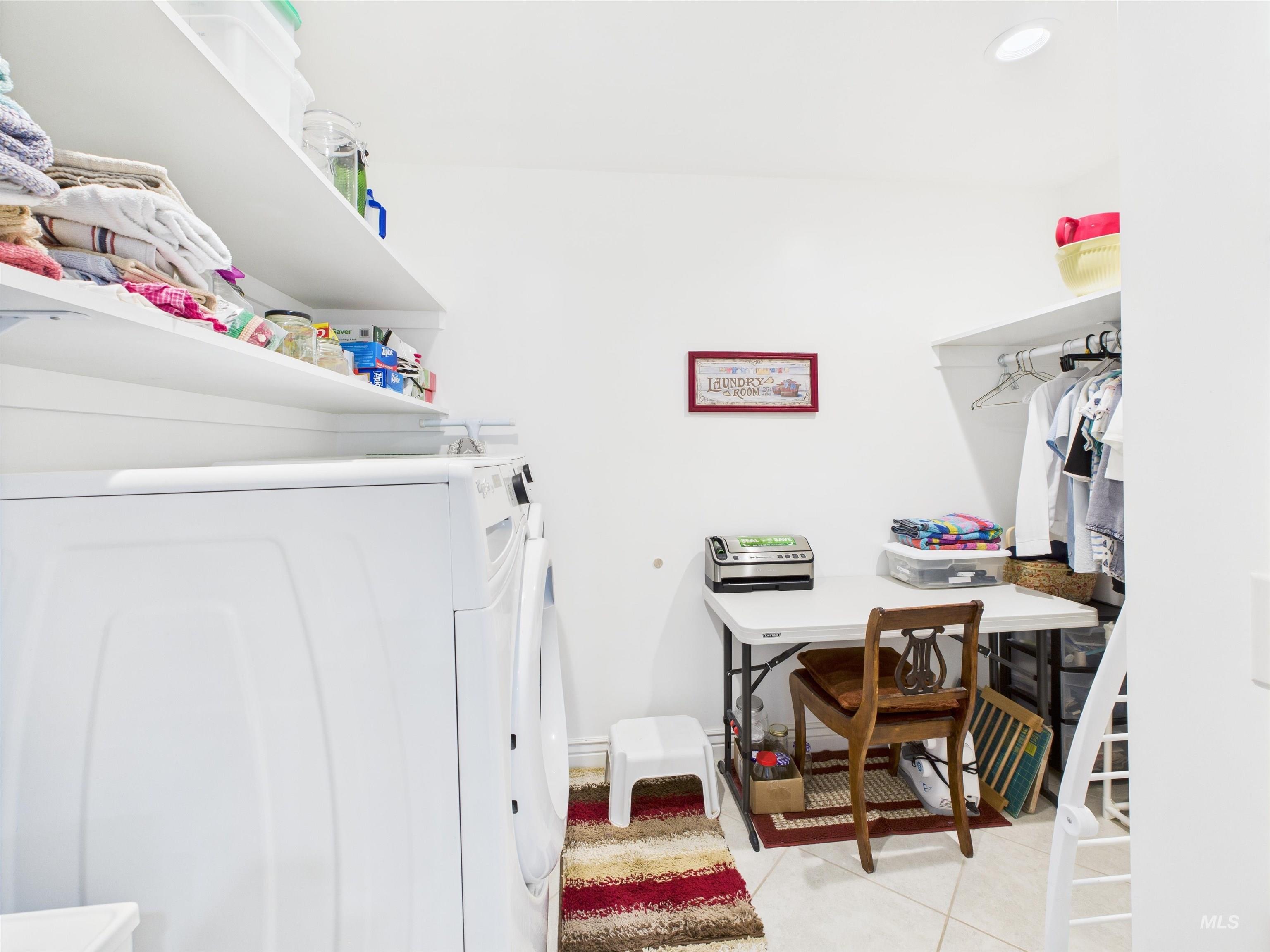 11 N 3rd West Street