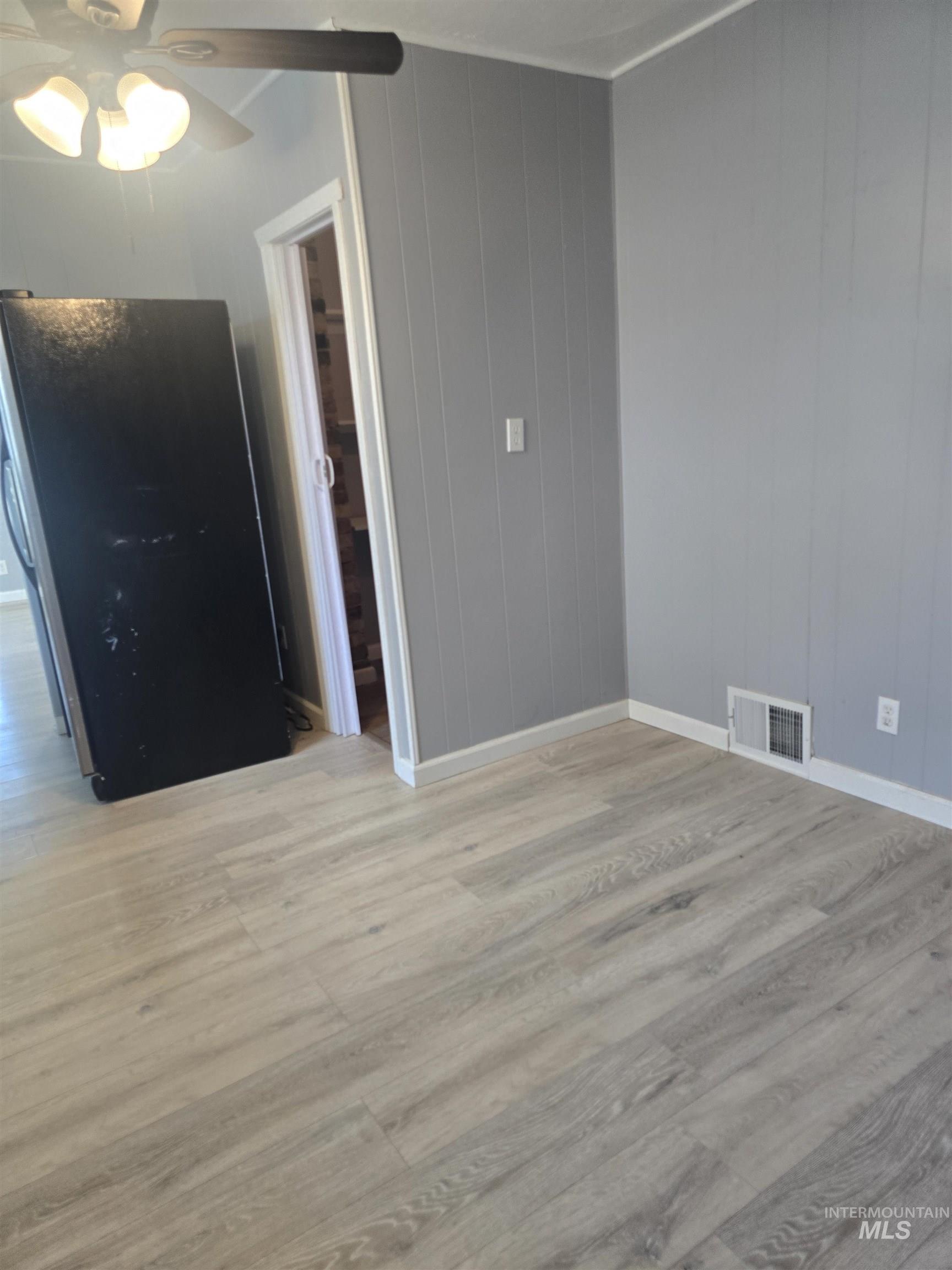 1051 Almo
