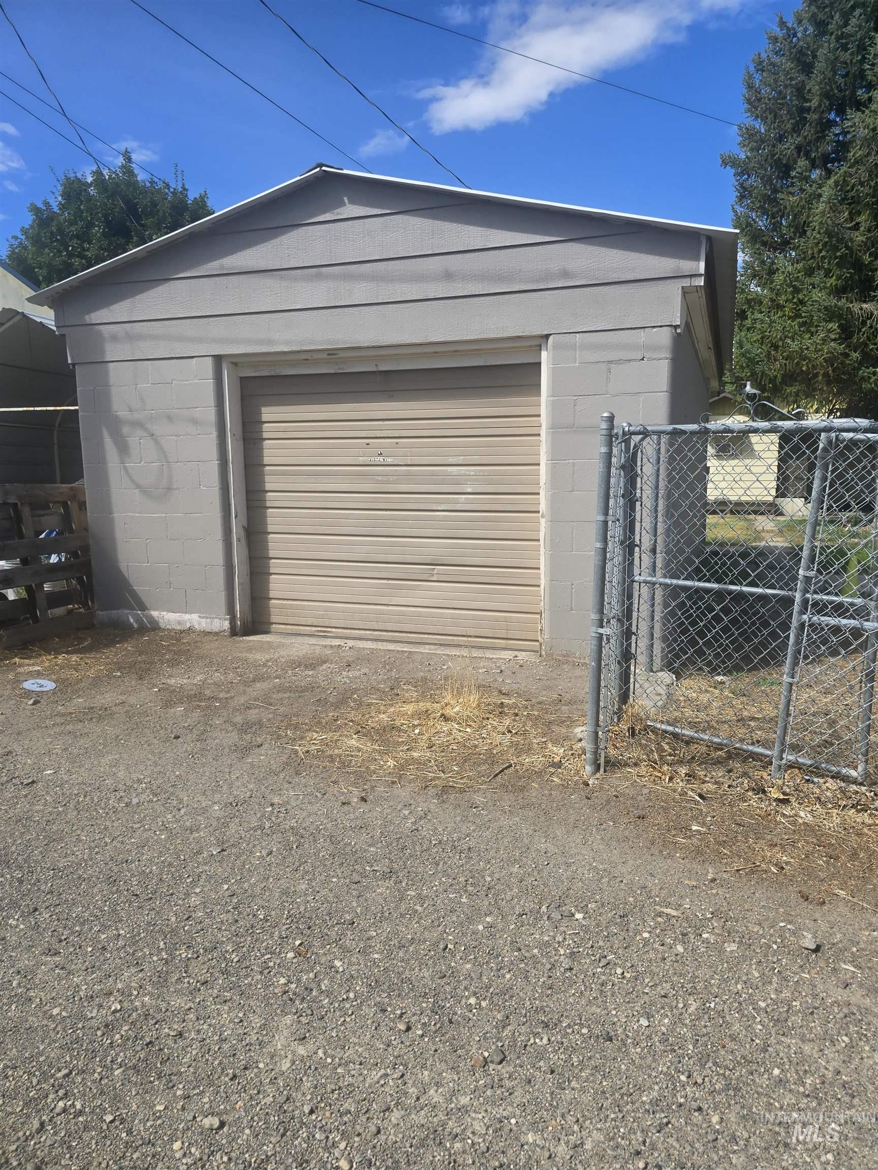 1051 Almo