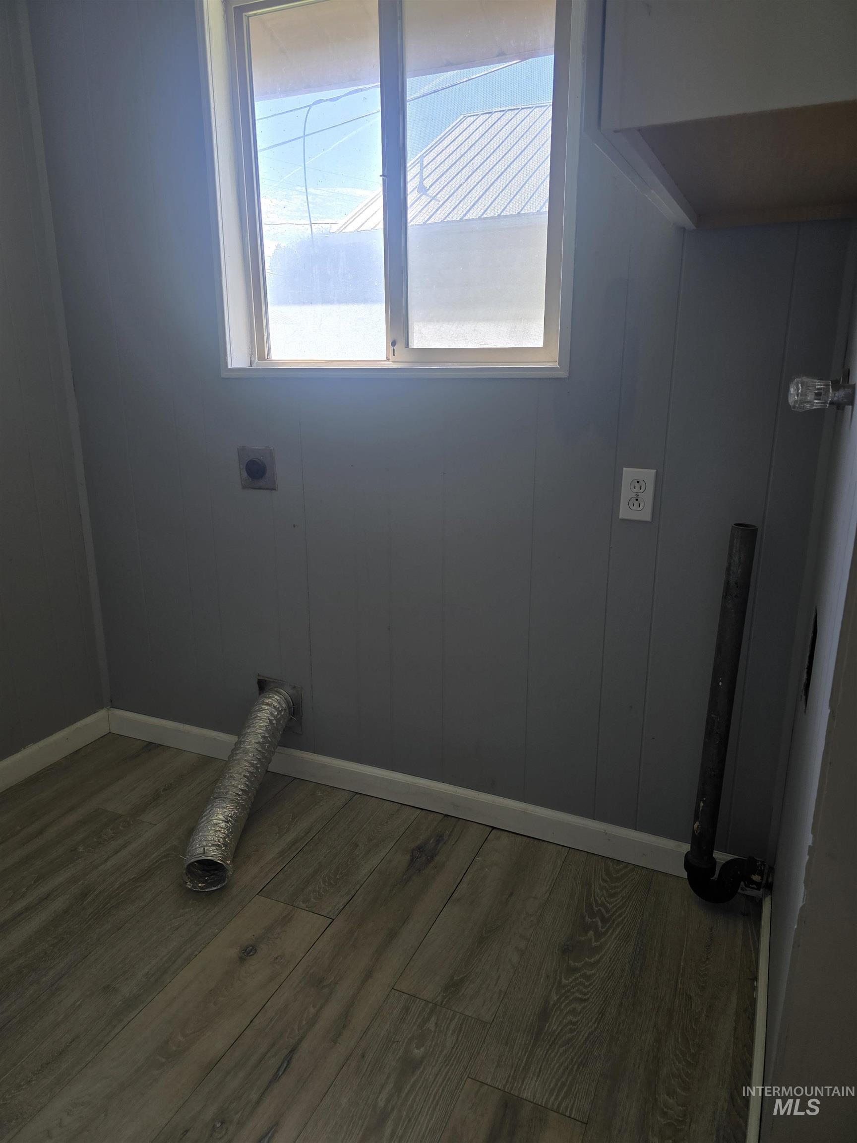 1051 Almo