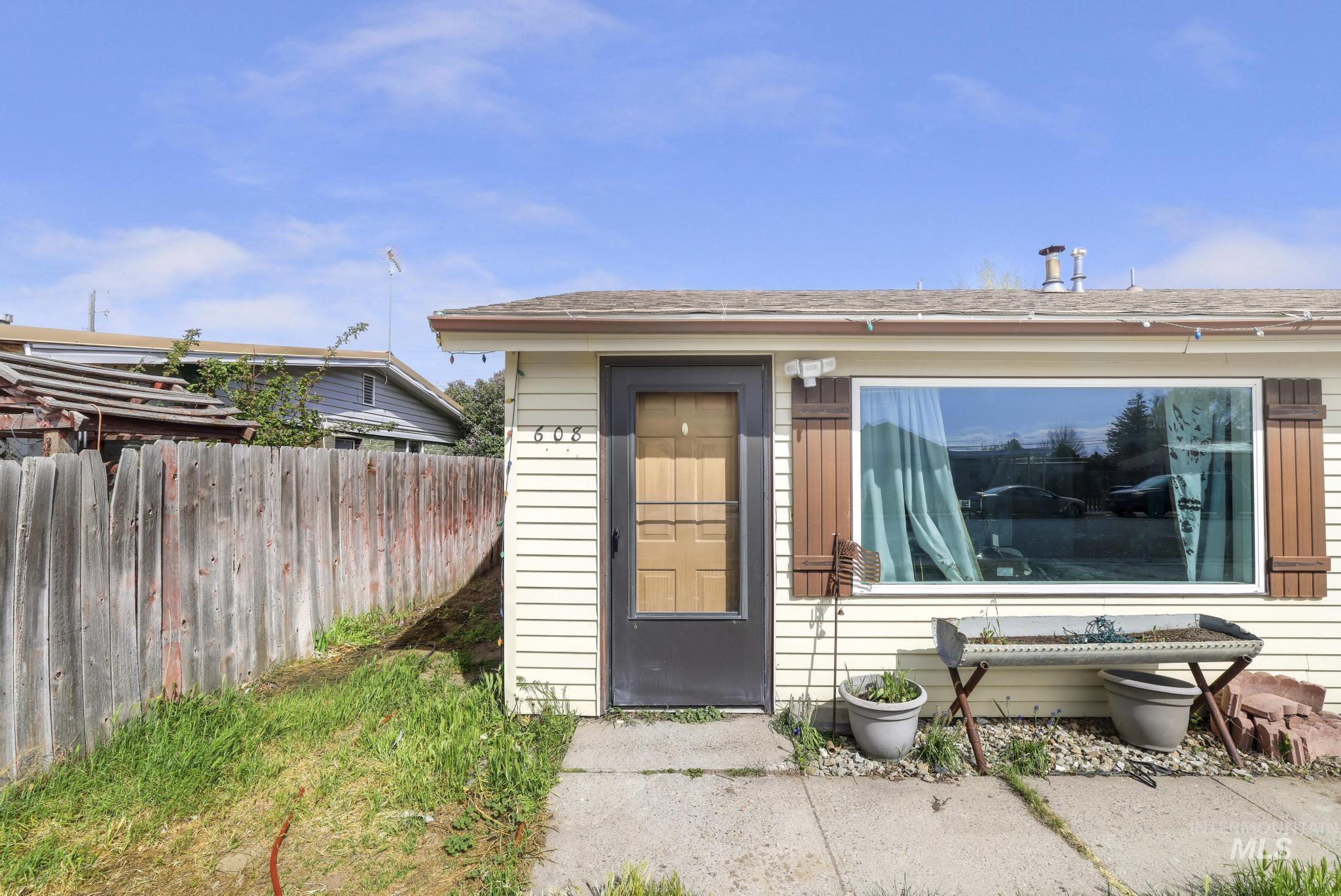 608 S C Street