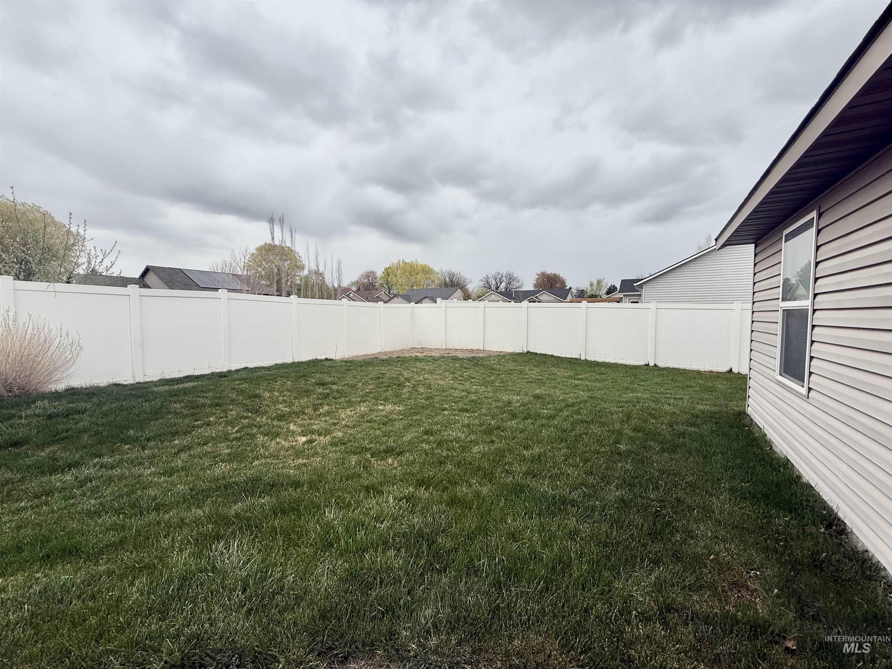 1506 N Adams