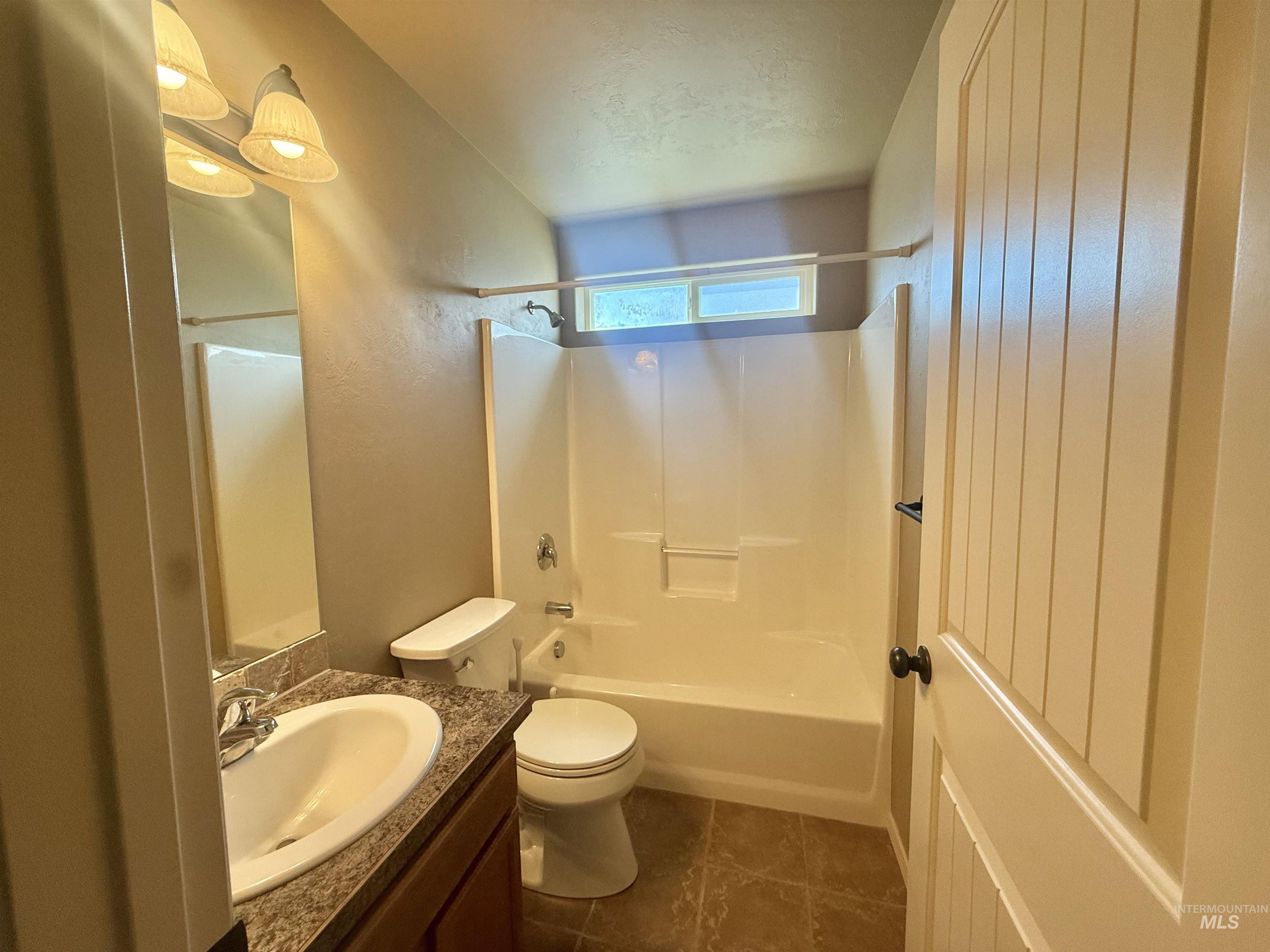 1506 N Adams