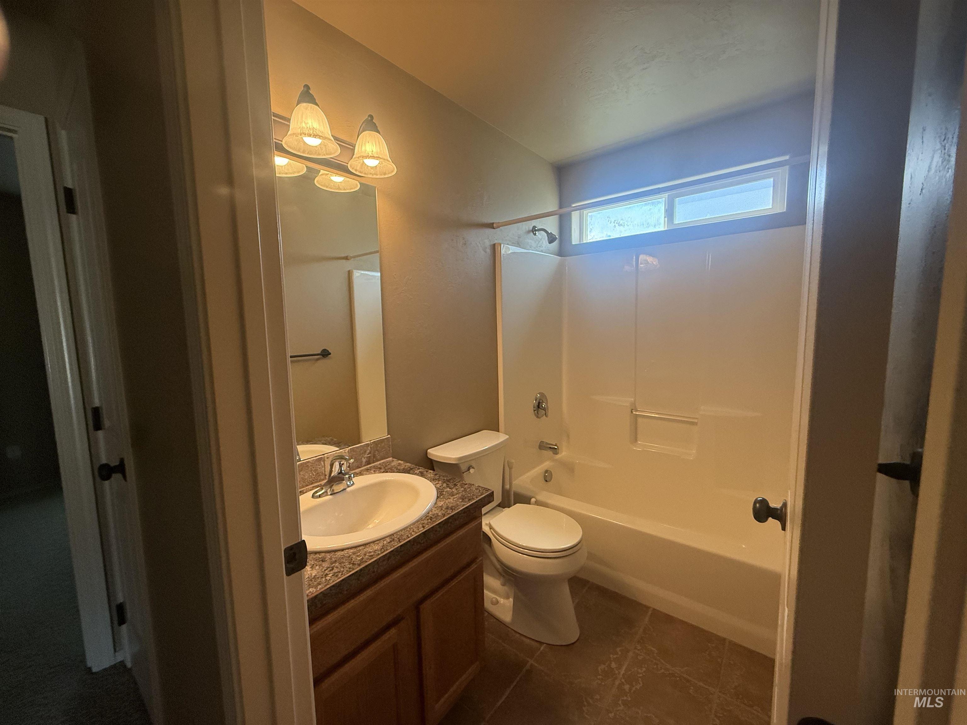 1506 N Adams