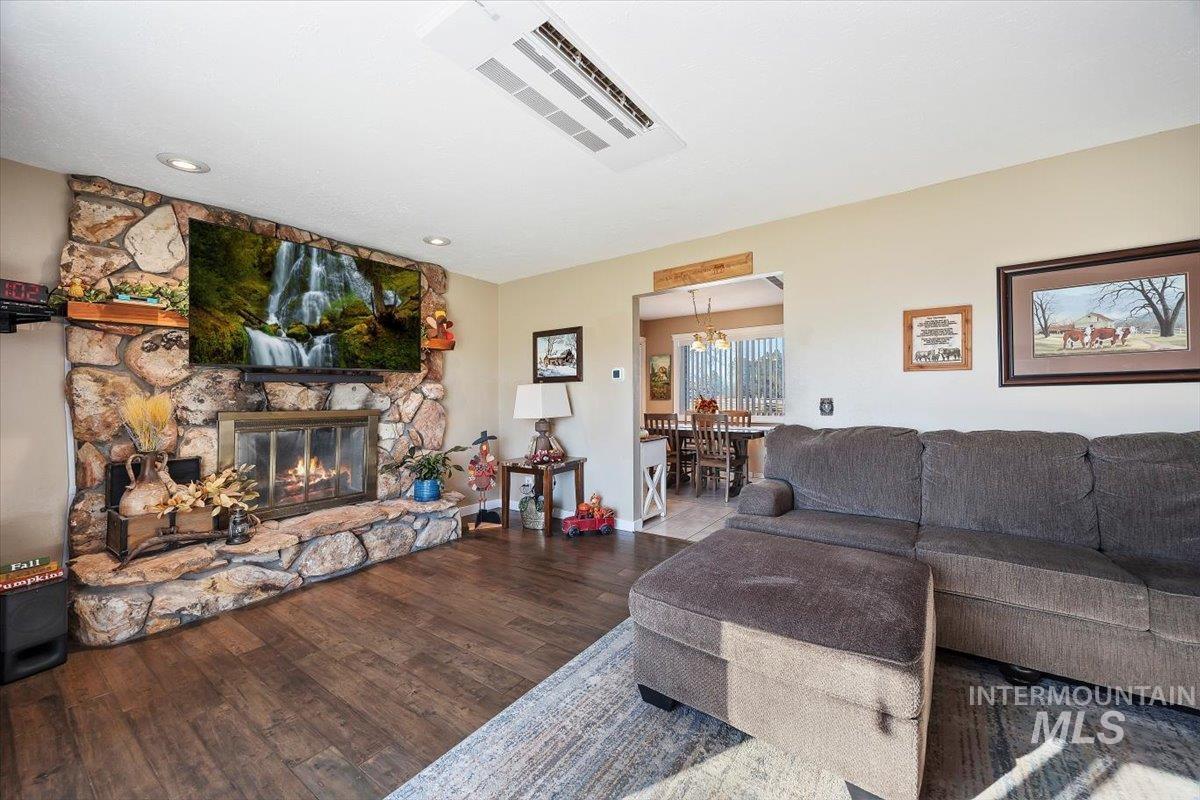 411 Mountain View Lane