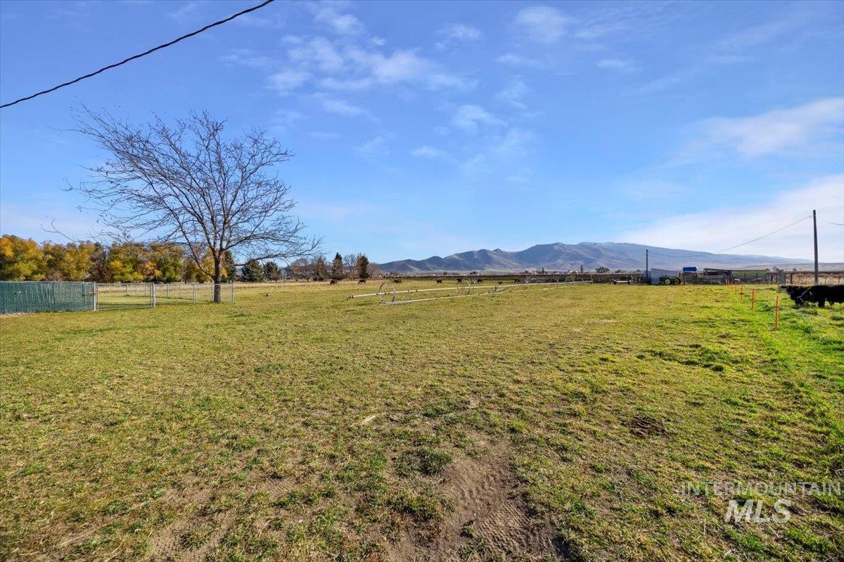 411 Mountain View Lane