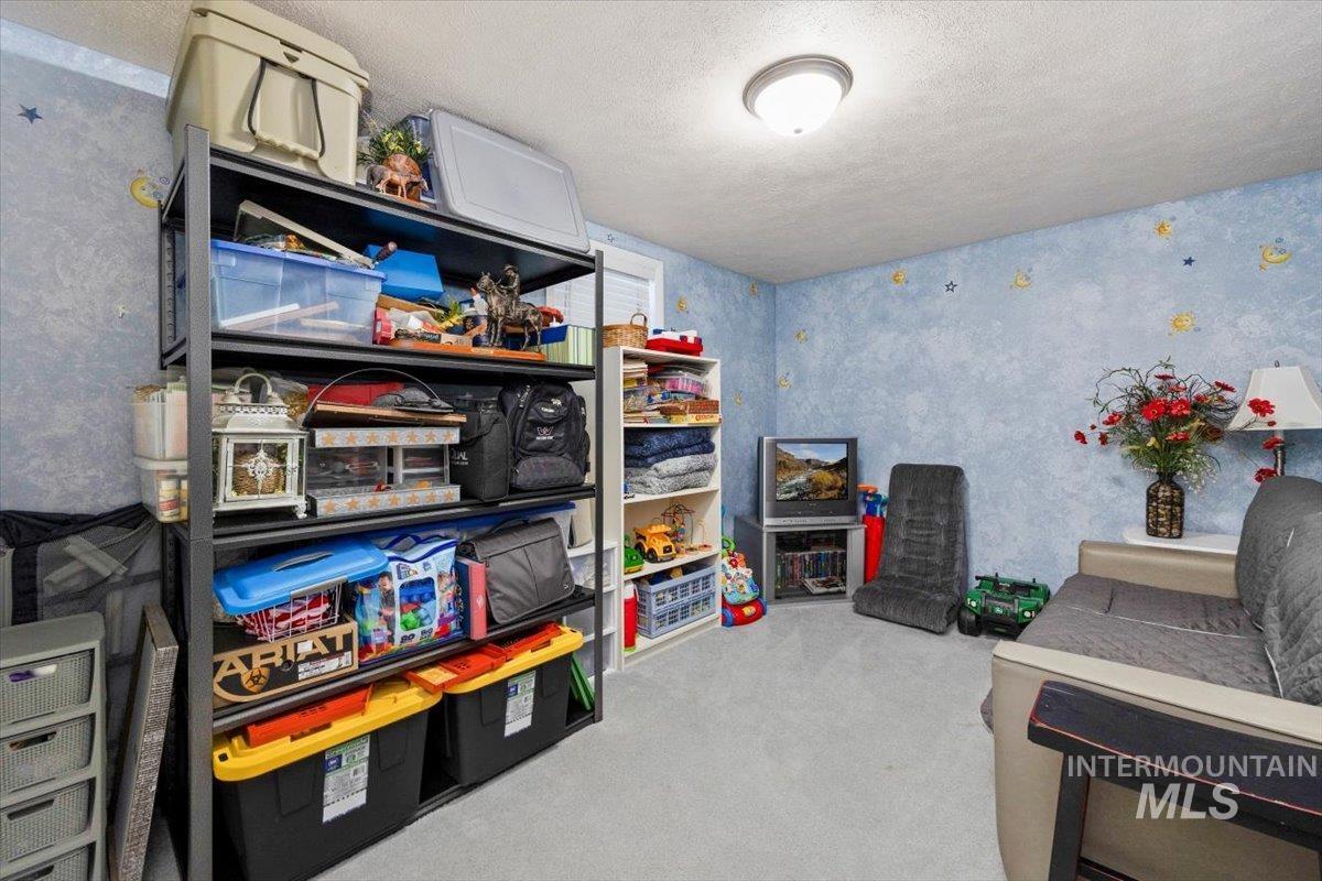 411 Mountain View Lane