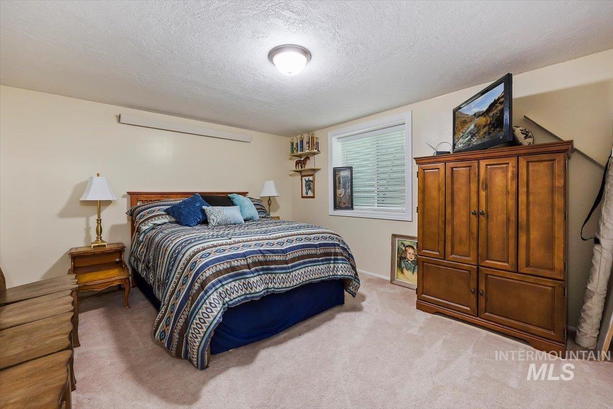 411 Mountain View Lane