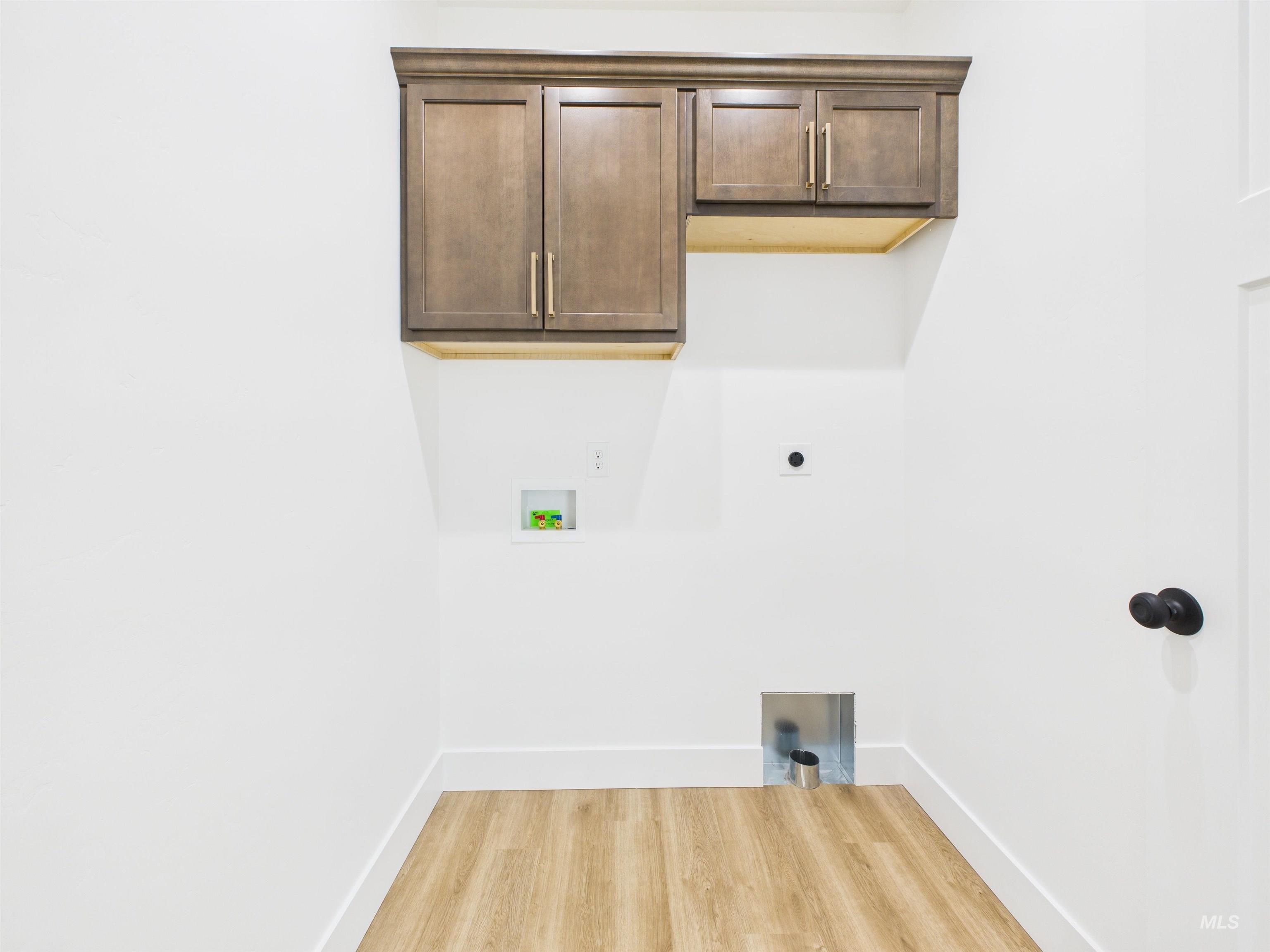 1216 Bronze Drive