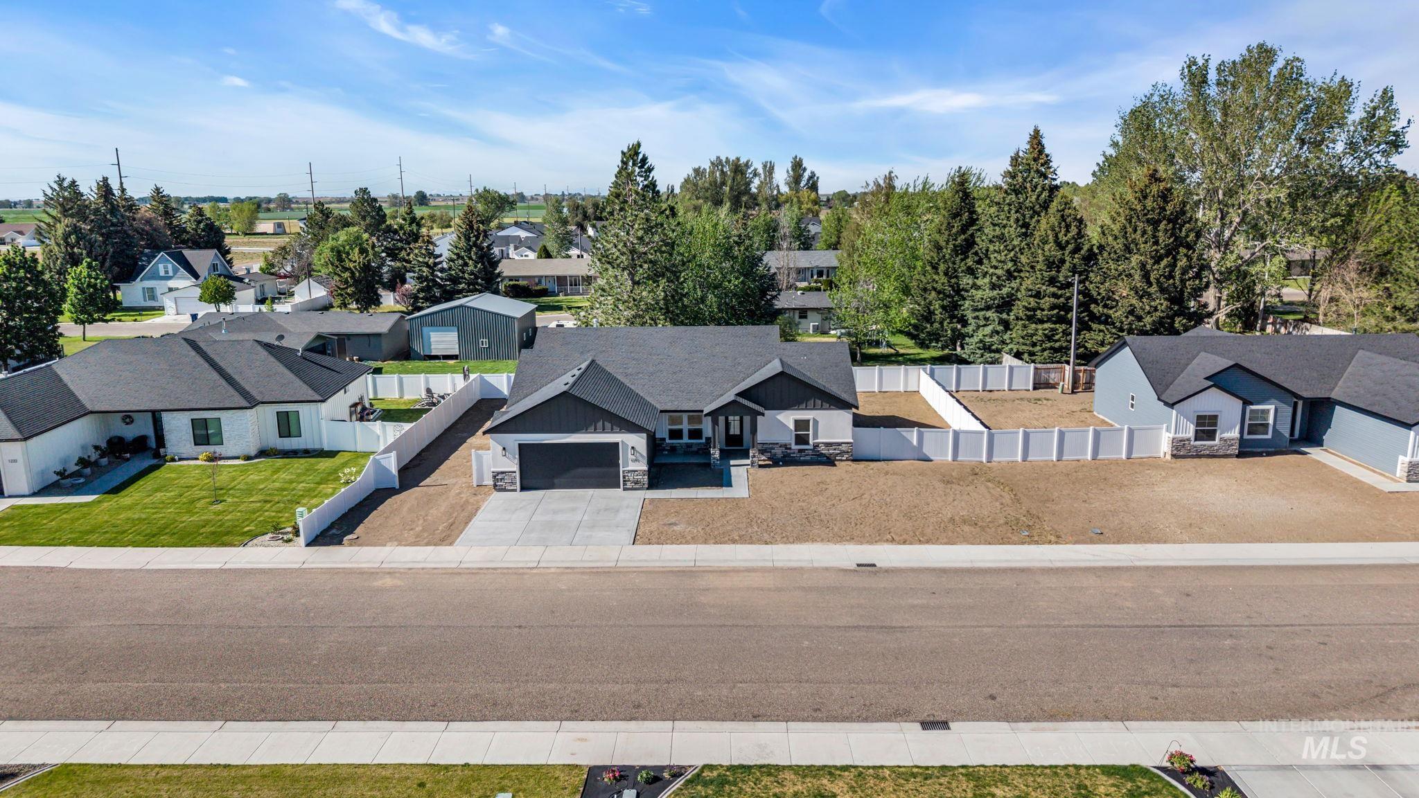 1218 Jade Drive