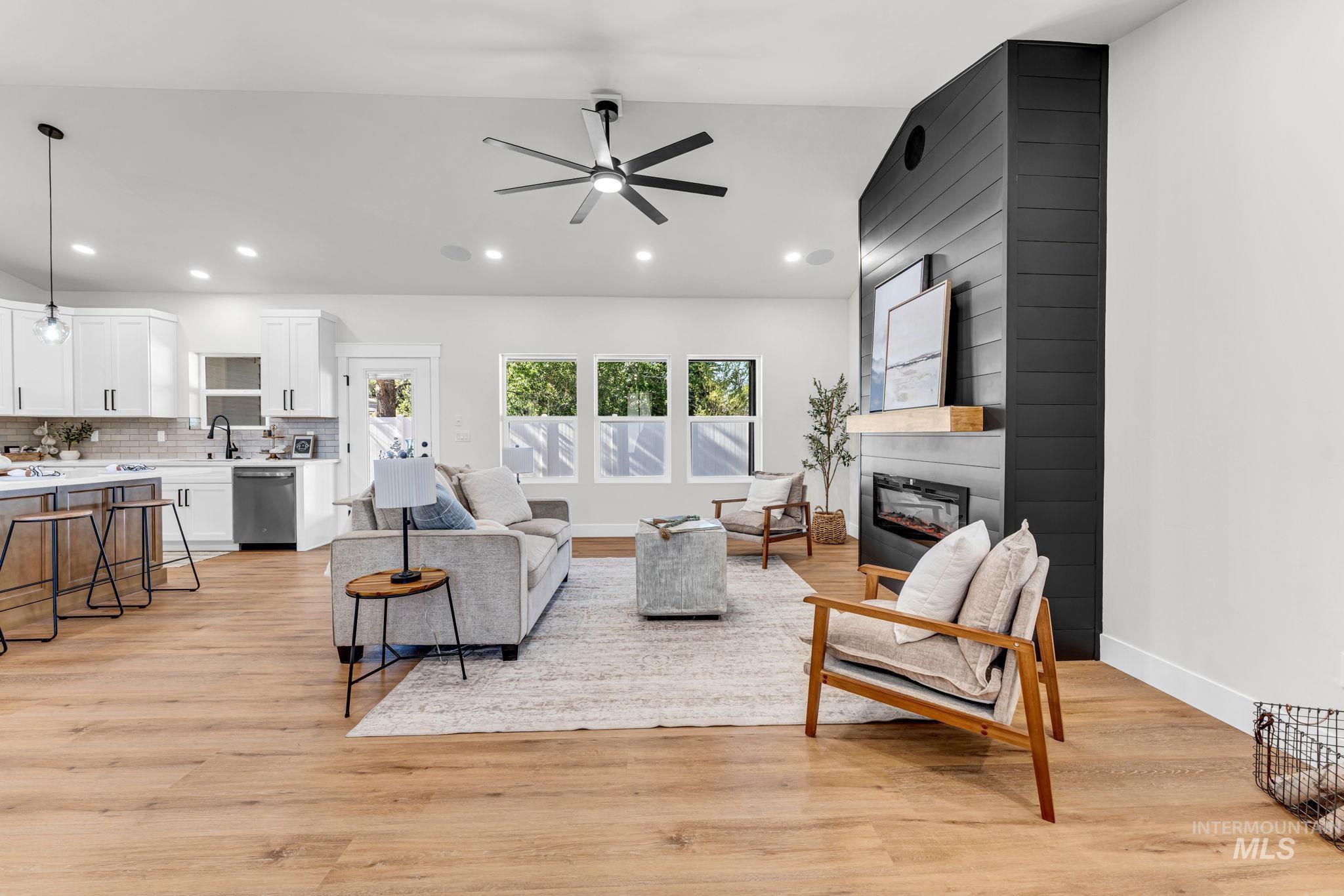 1218 Jade Drive