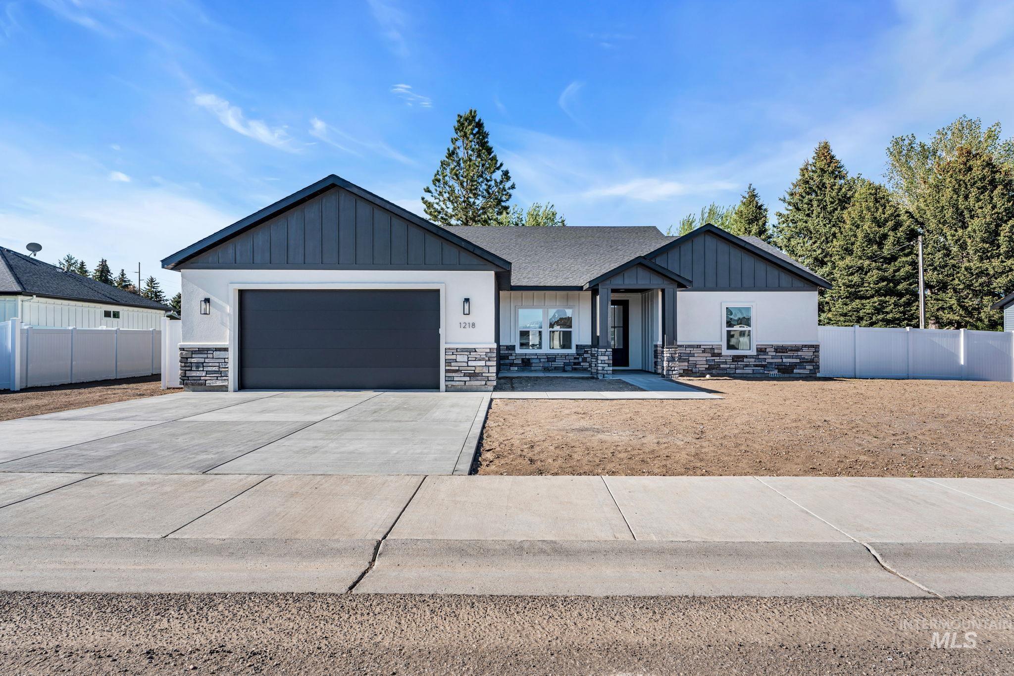1218 Jade Drive