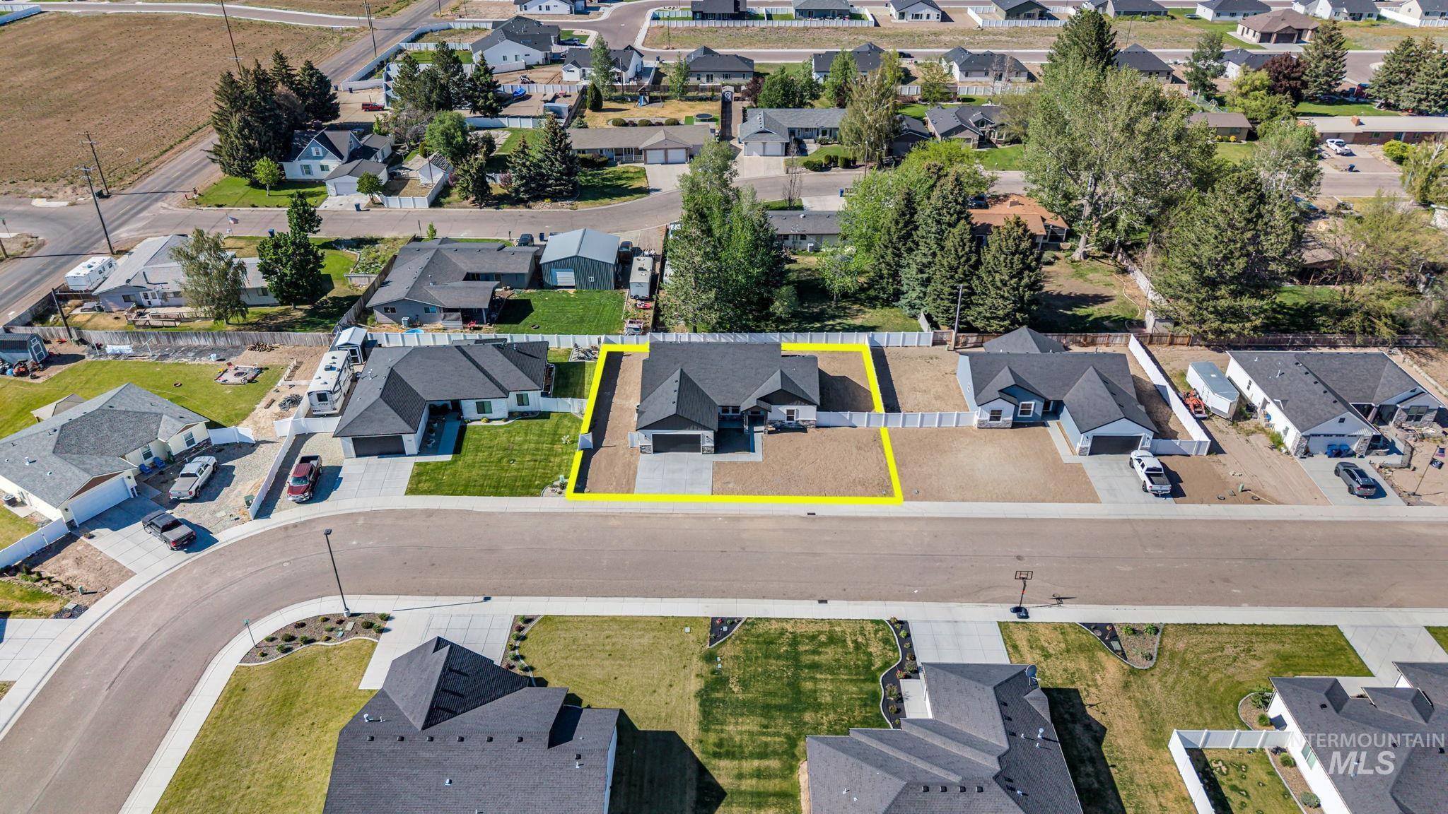 1218 Jade Drive