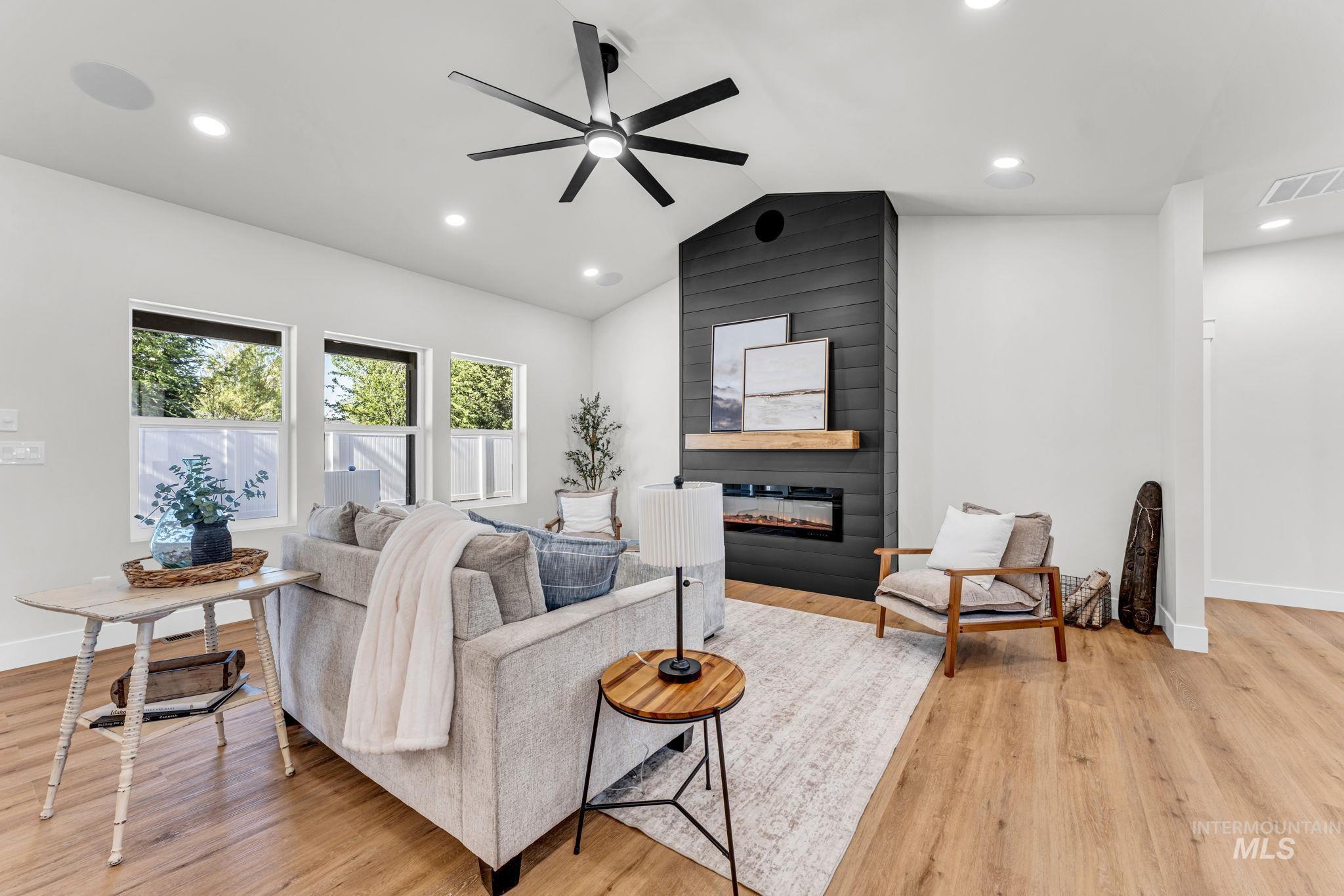1218 Jade Drive