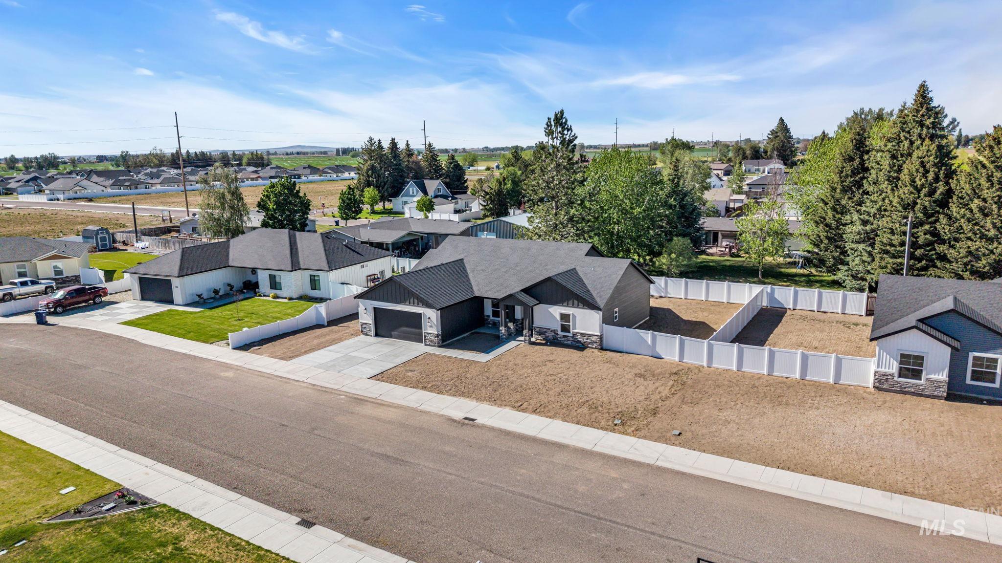 1218 Jade Drive