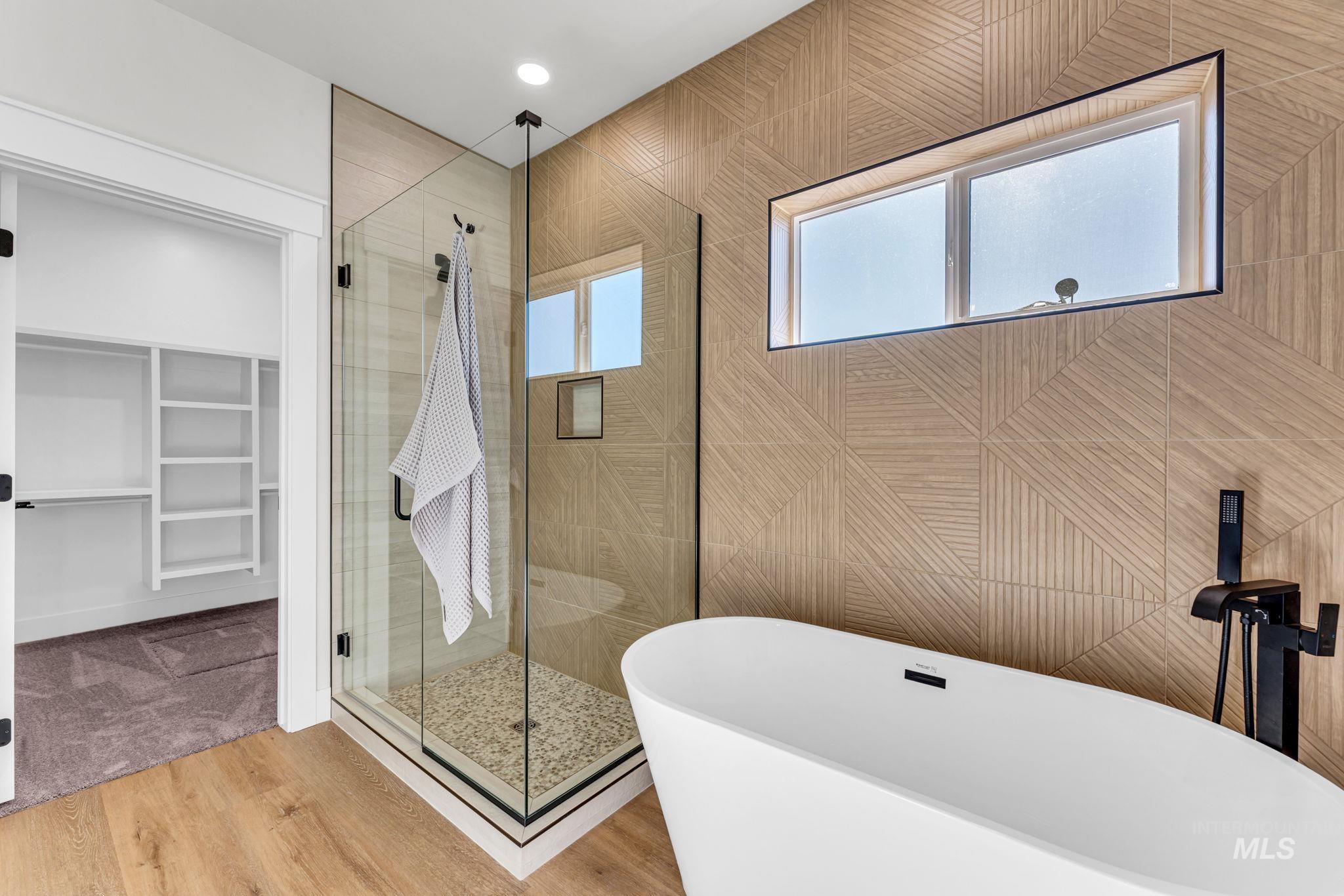 1218 Jade Drive