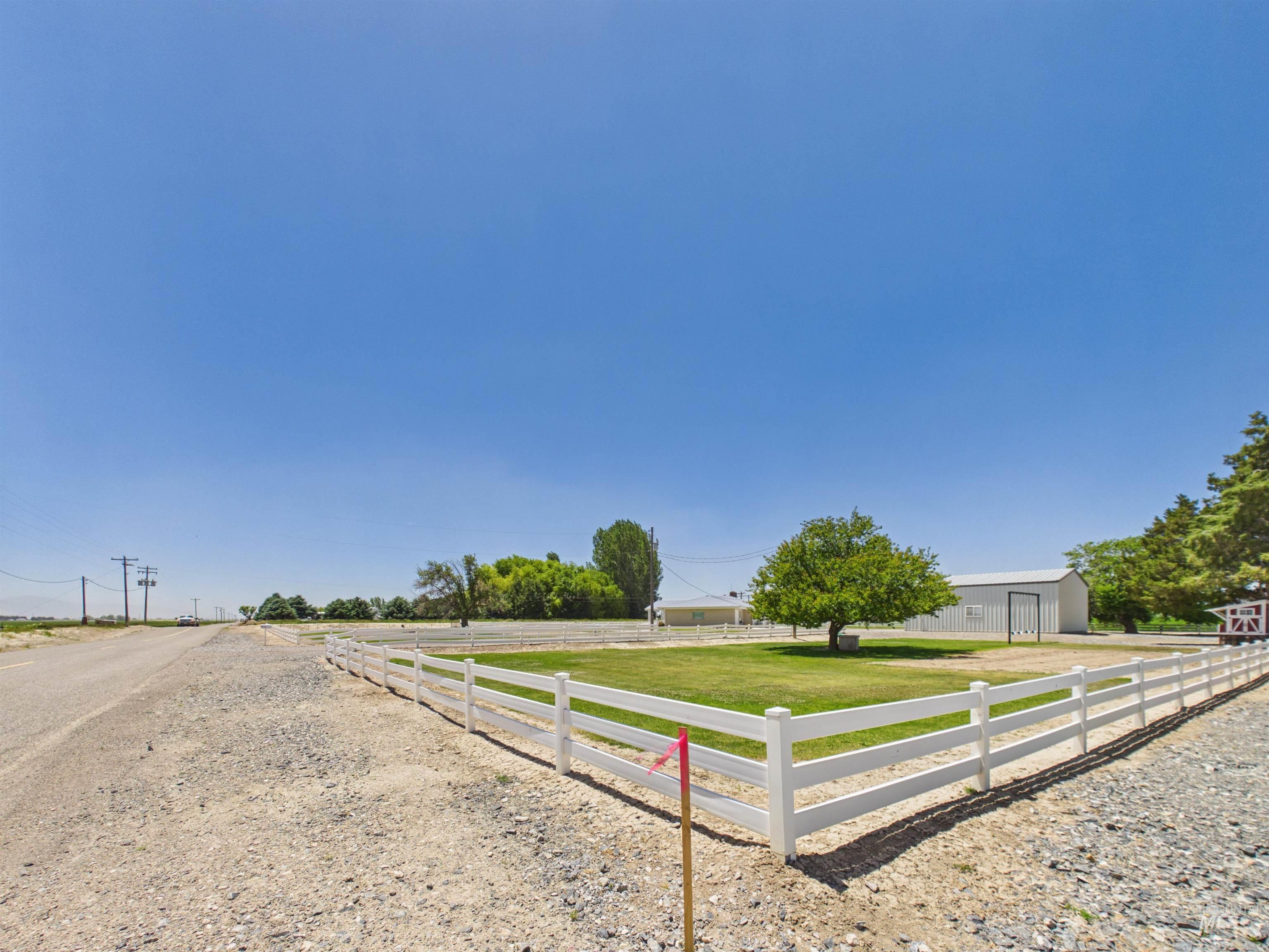 253 N 700 West
