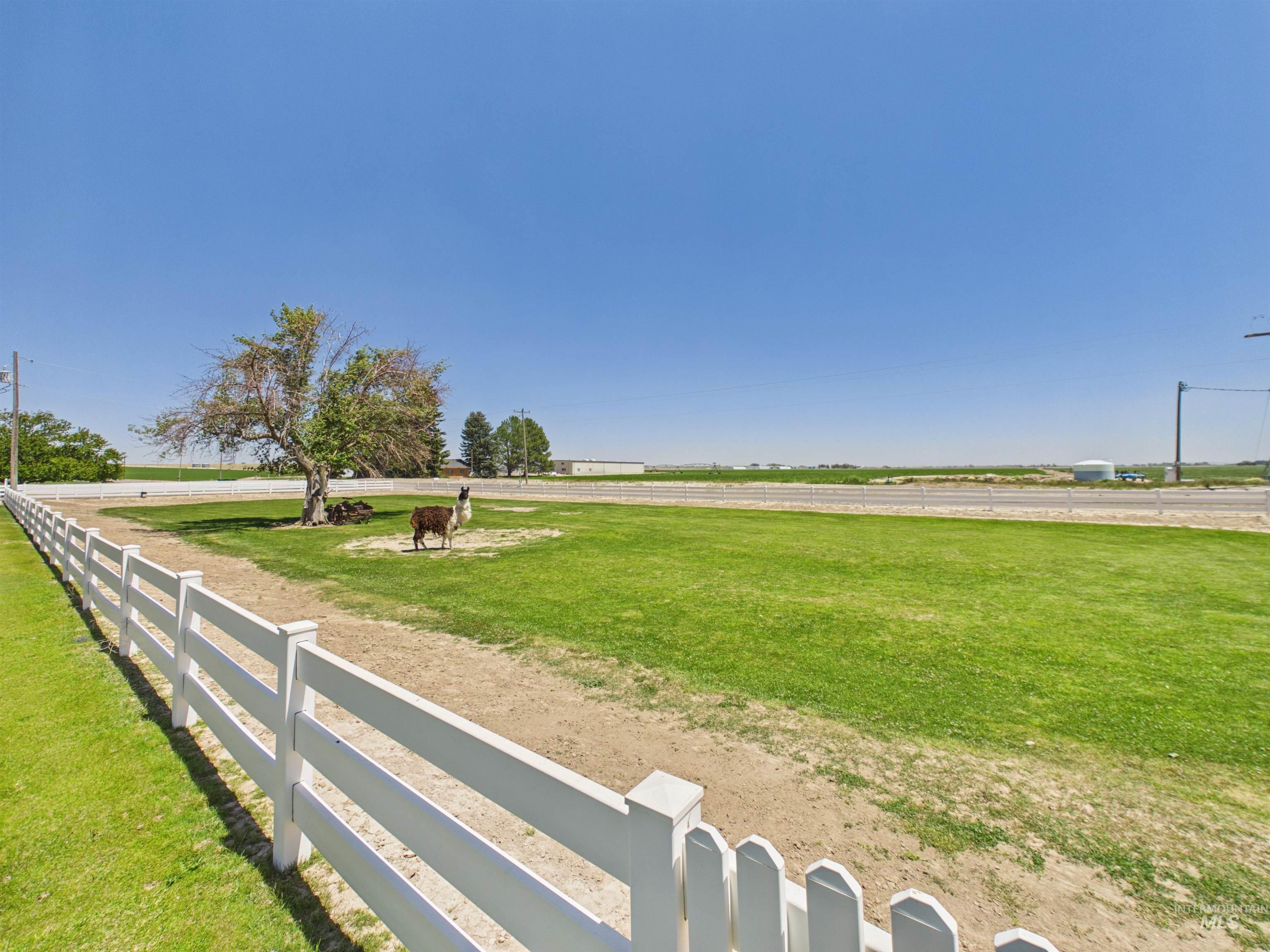 253 N 700 West