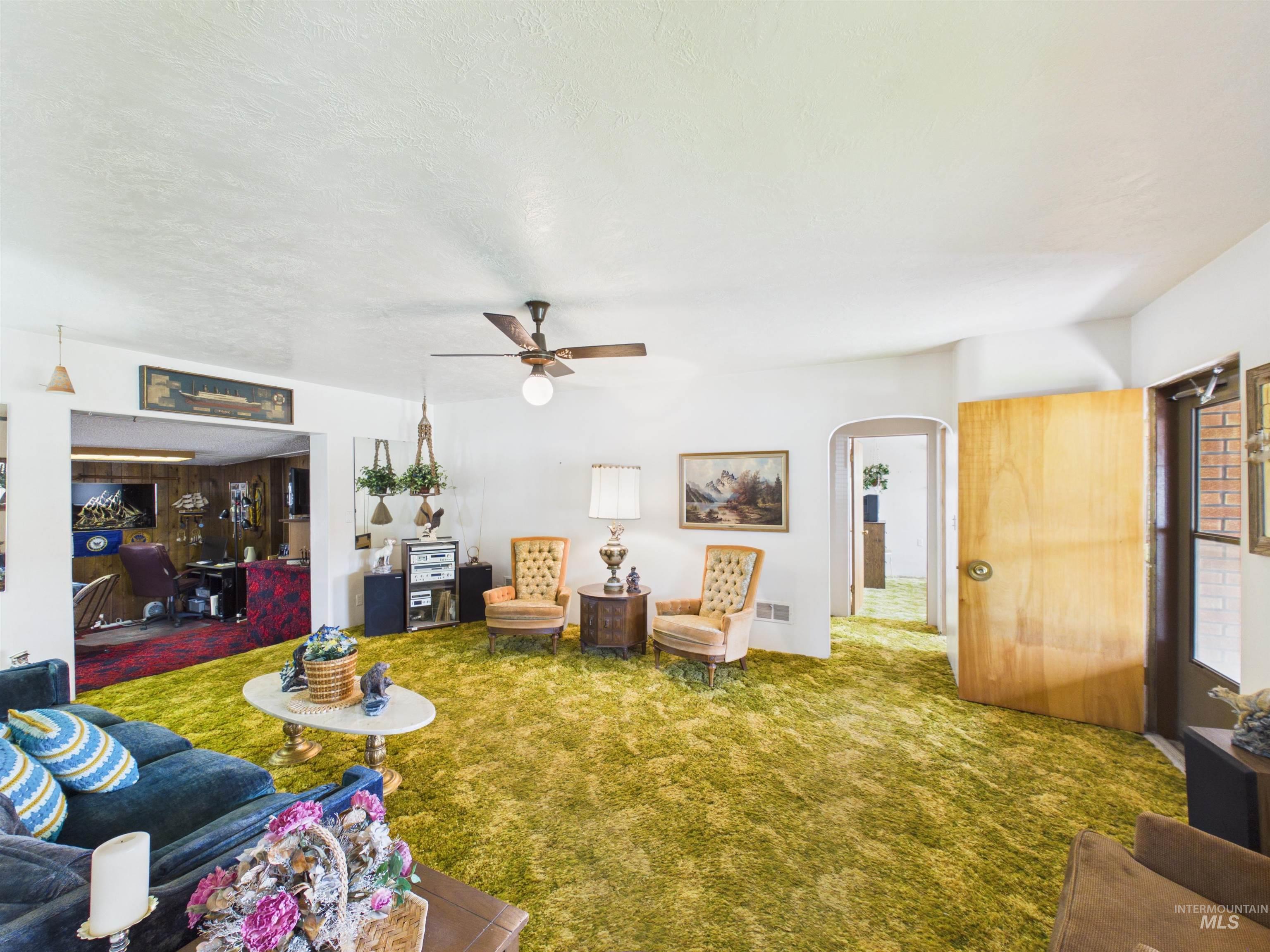 1826 Occidental Ave