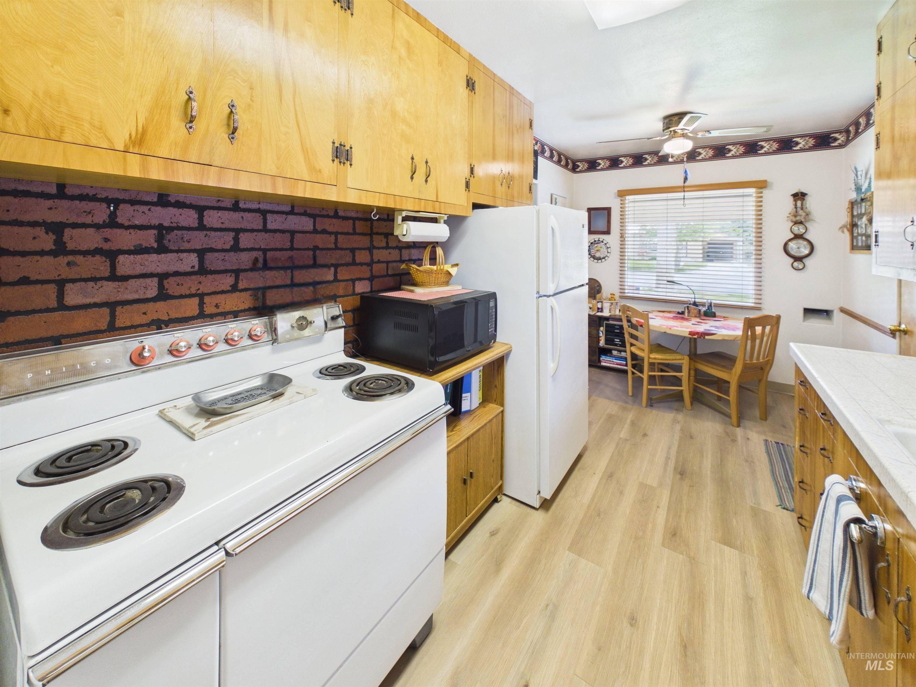 1826 Occidental Ave