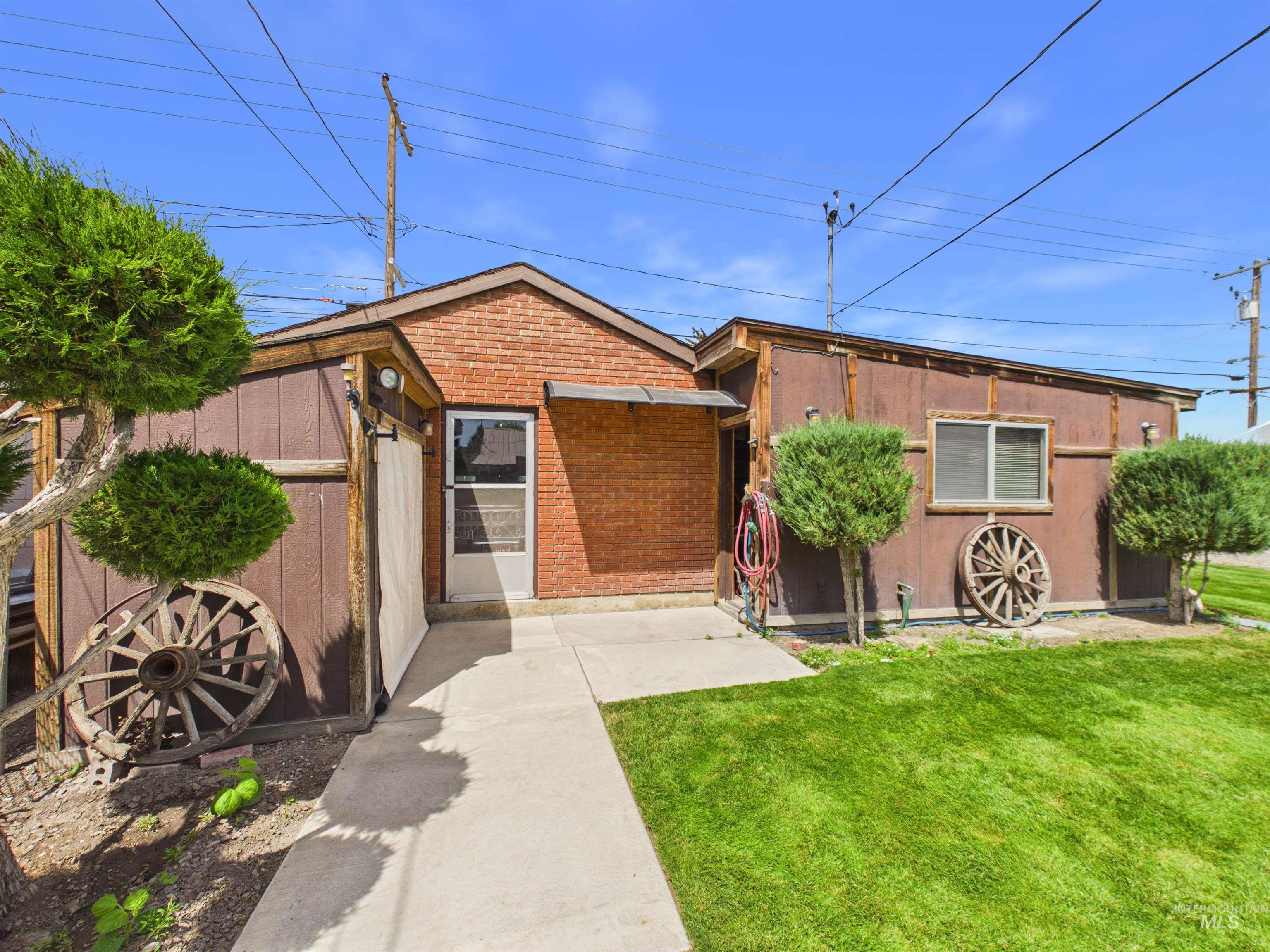1826 Occidental Ave