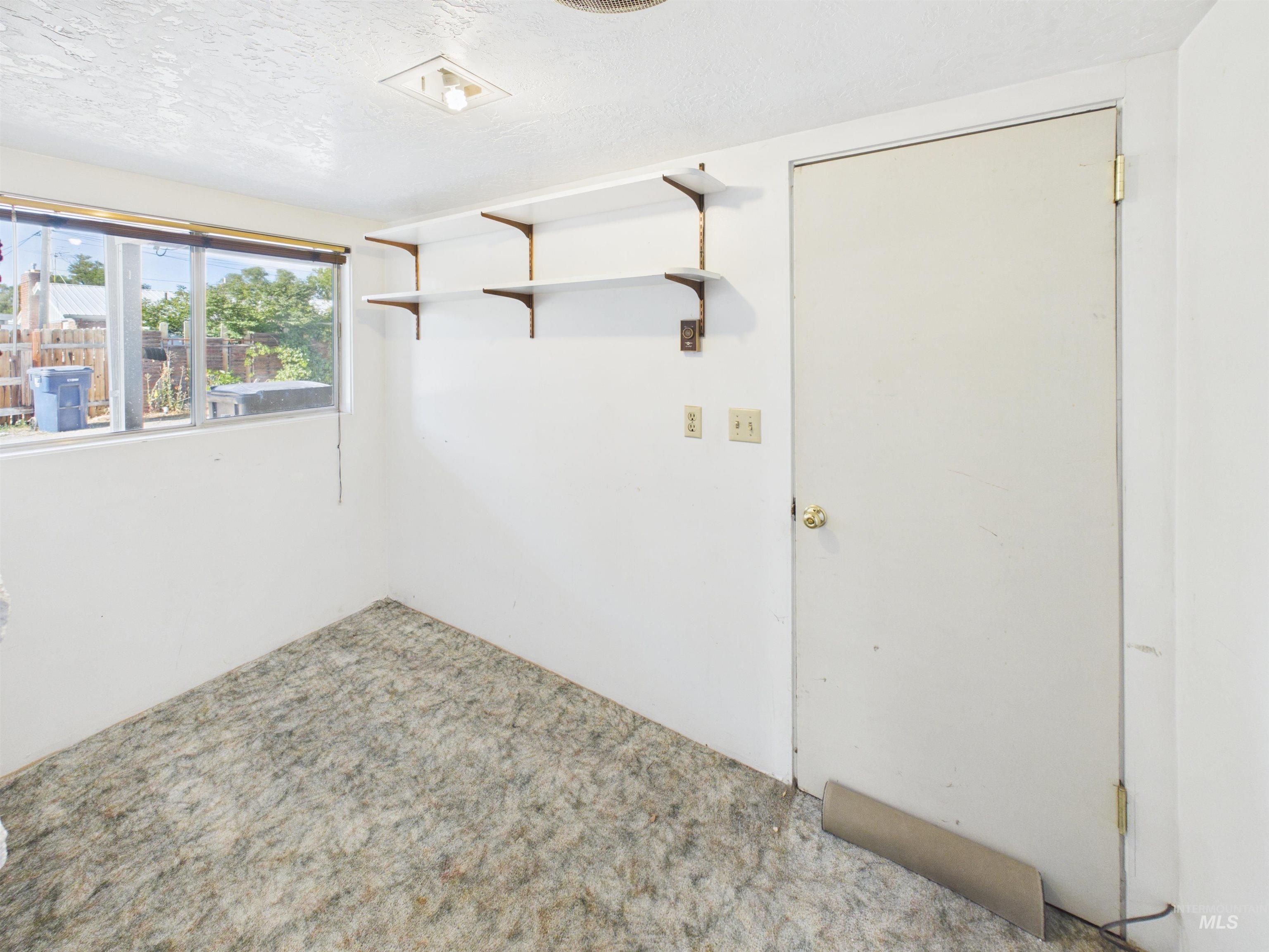 334 S 4th Street