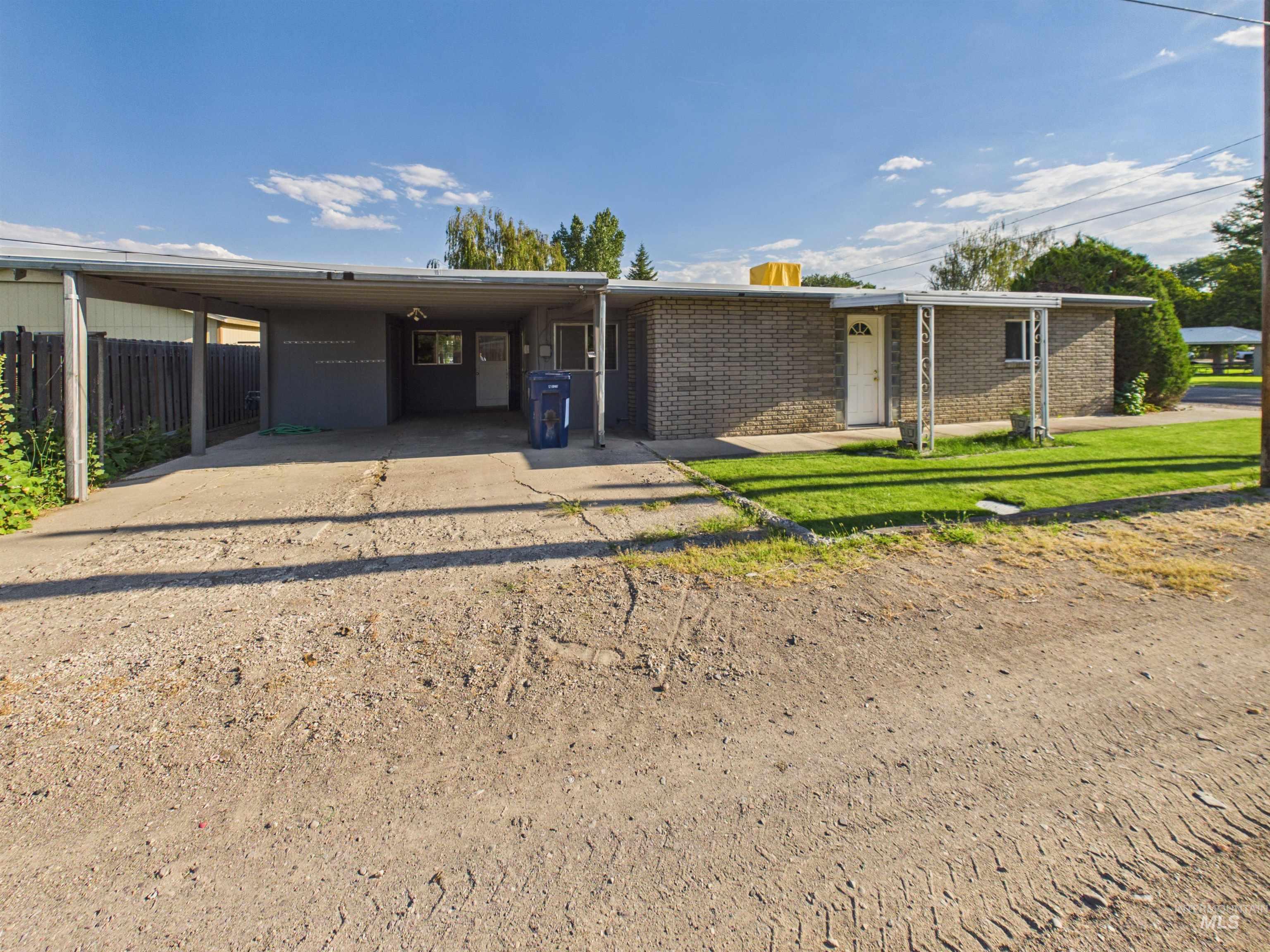 334 S 4th Street