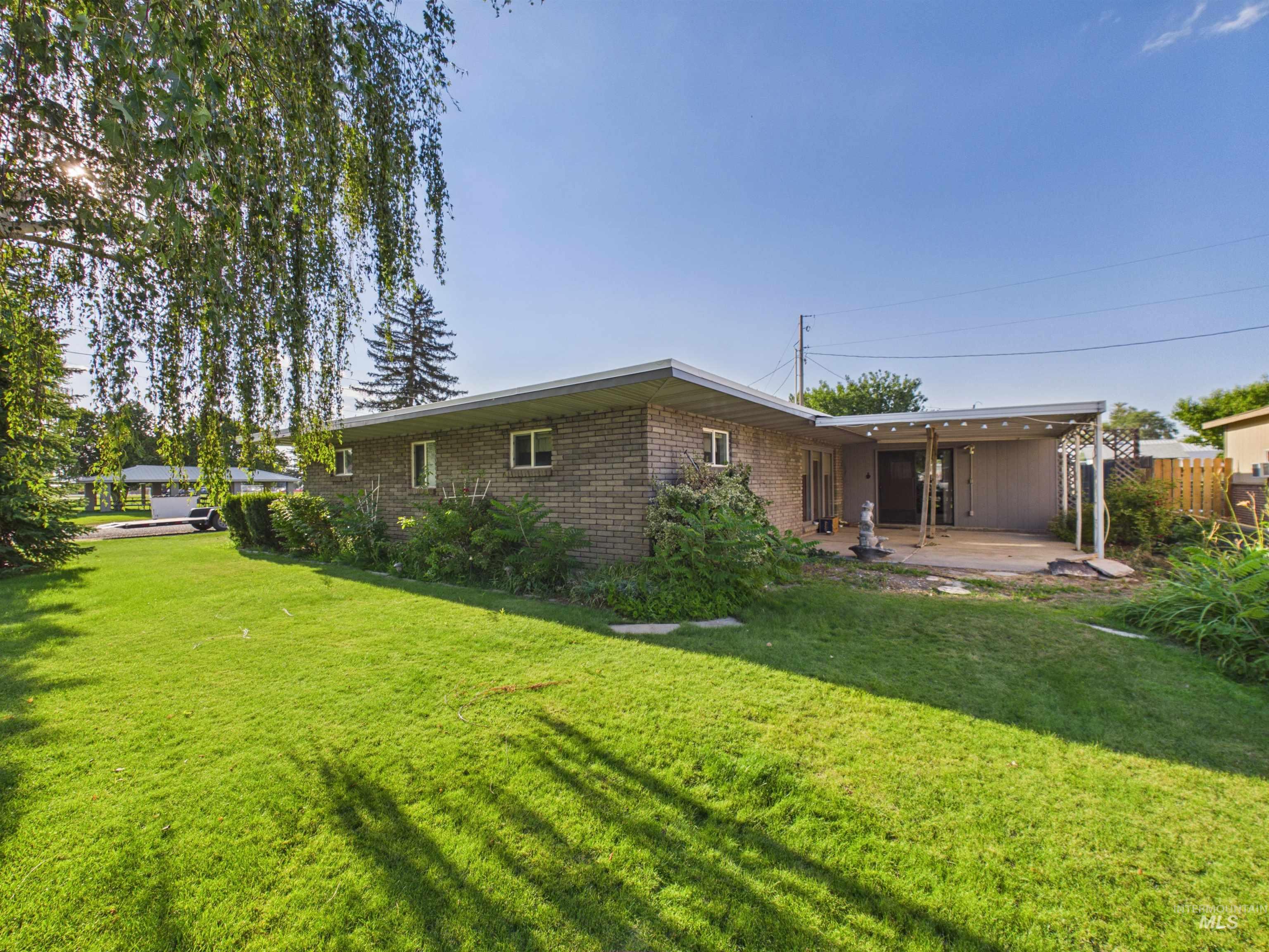 334 S 4th Street