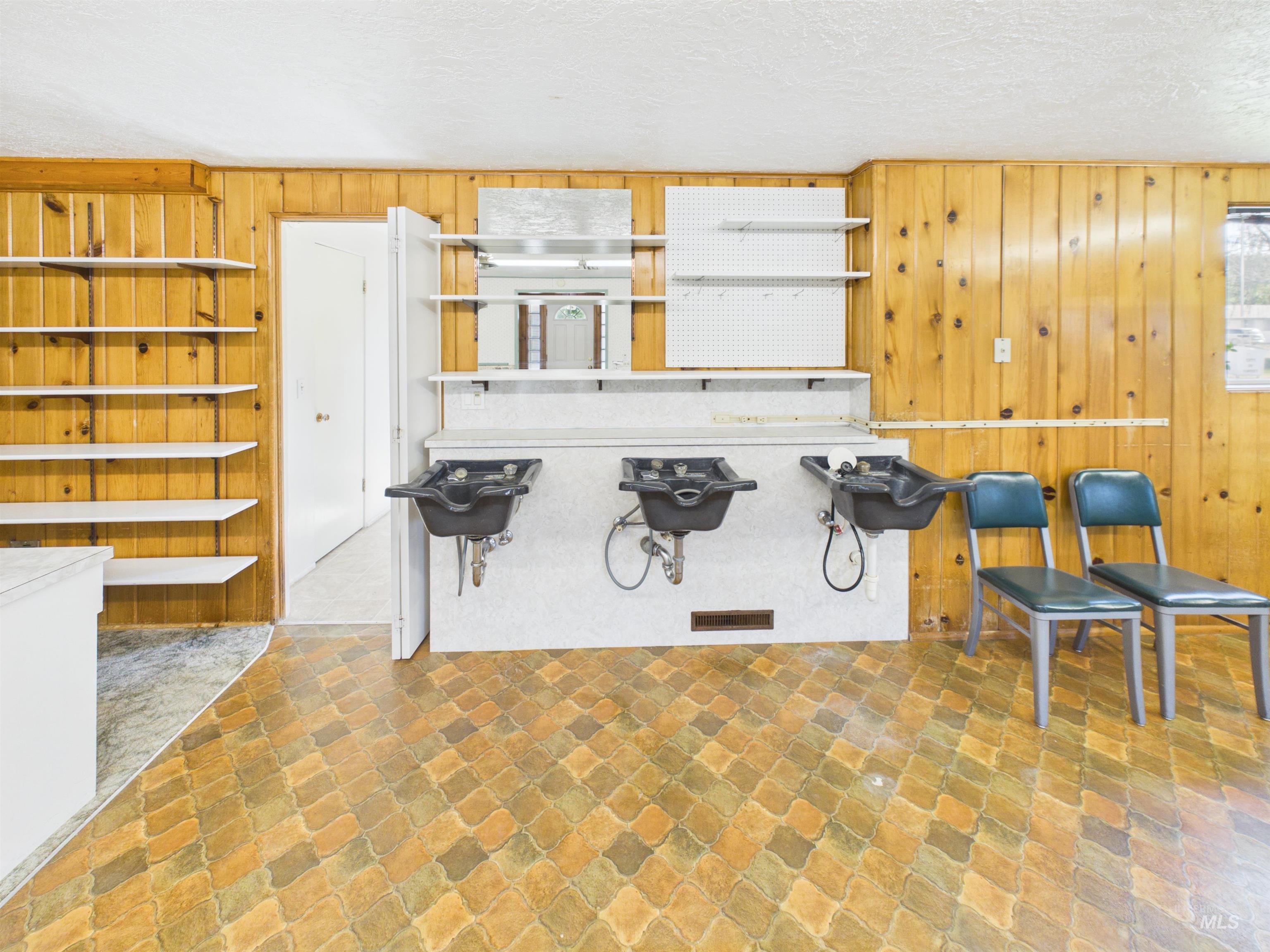 334 S 4th Street