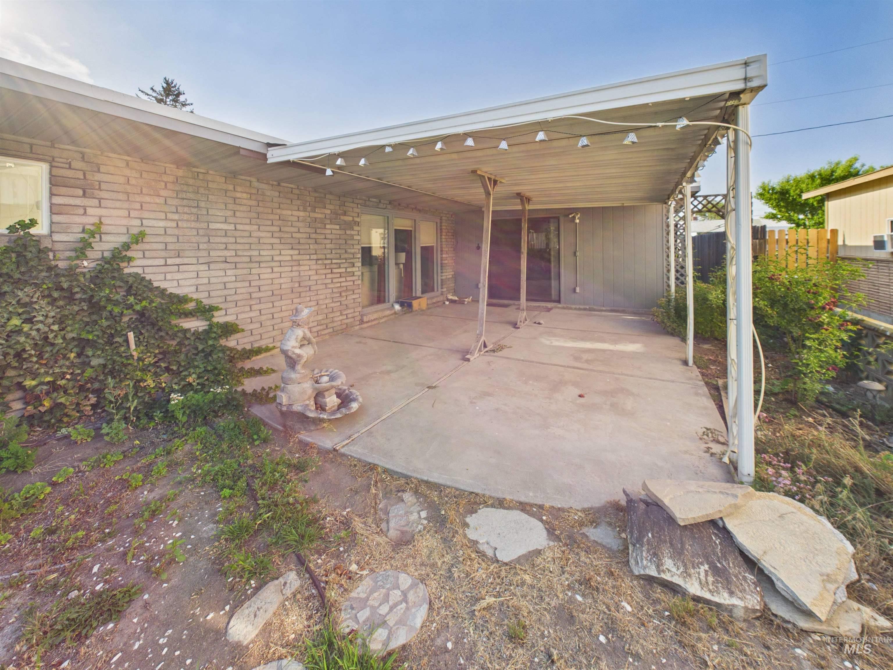 334 S 4th Street