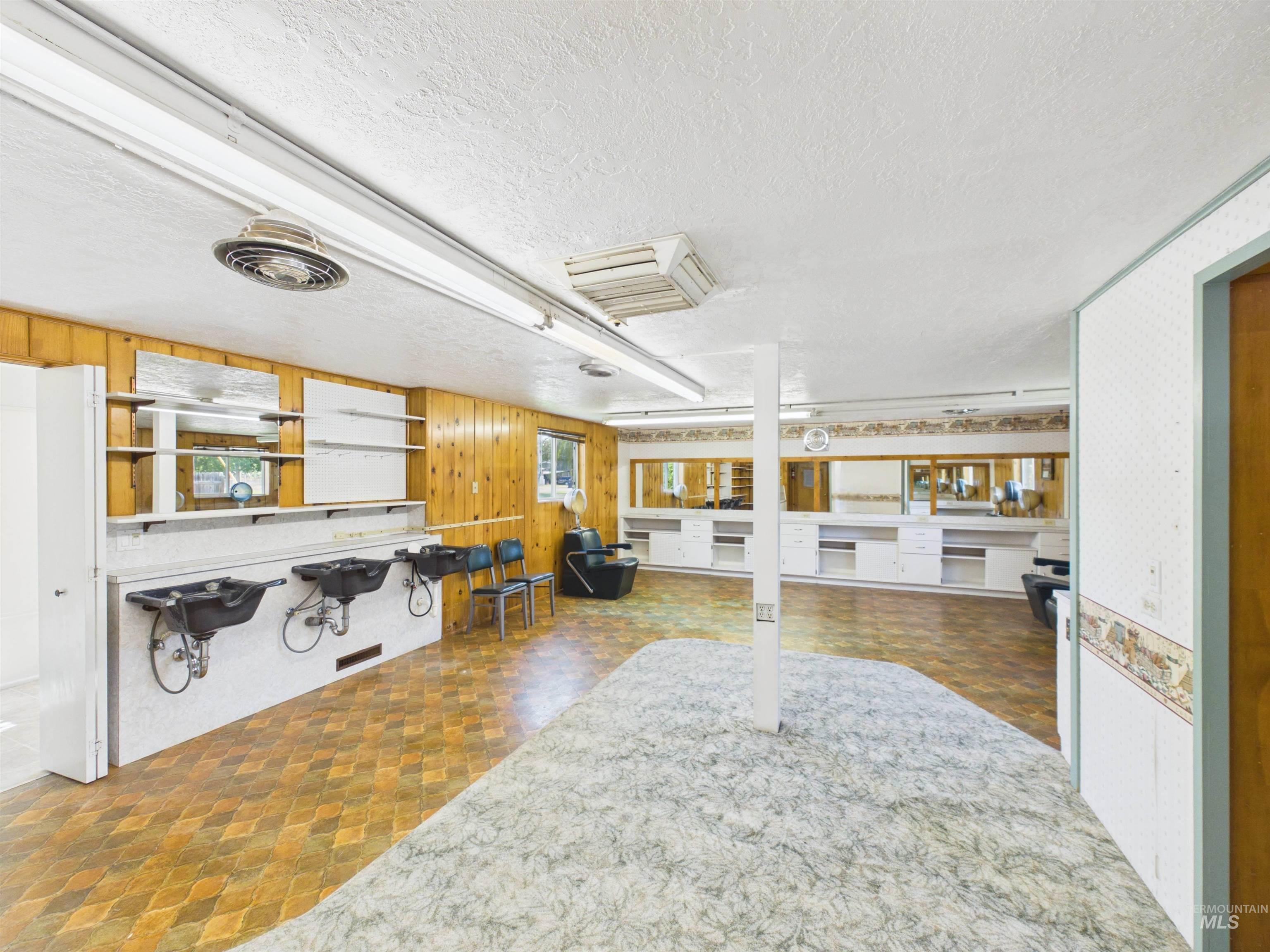 334 S 4th Street