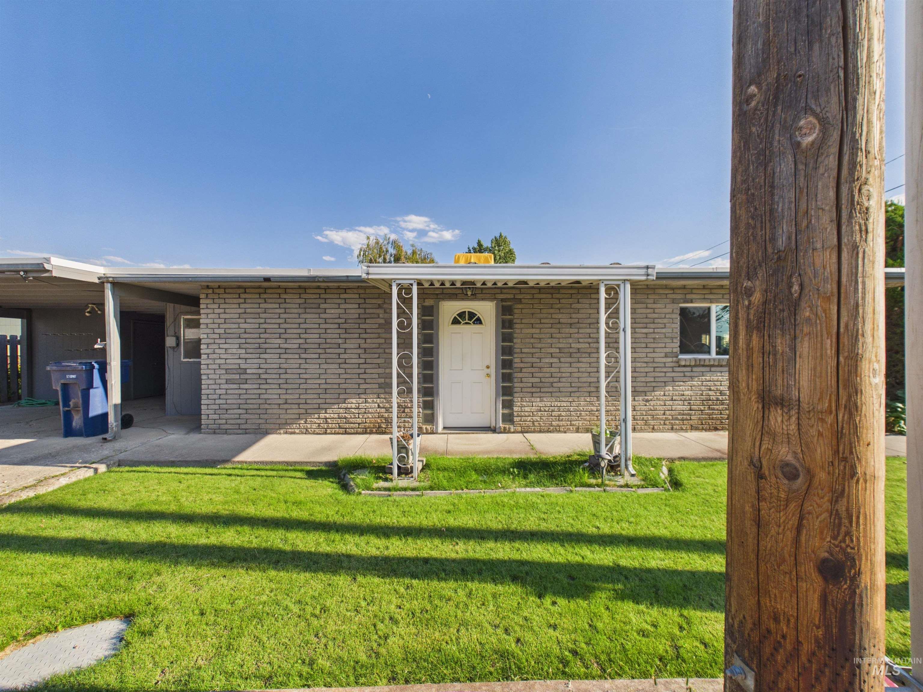334 S 4th Street