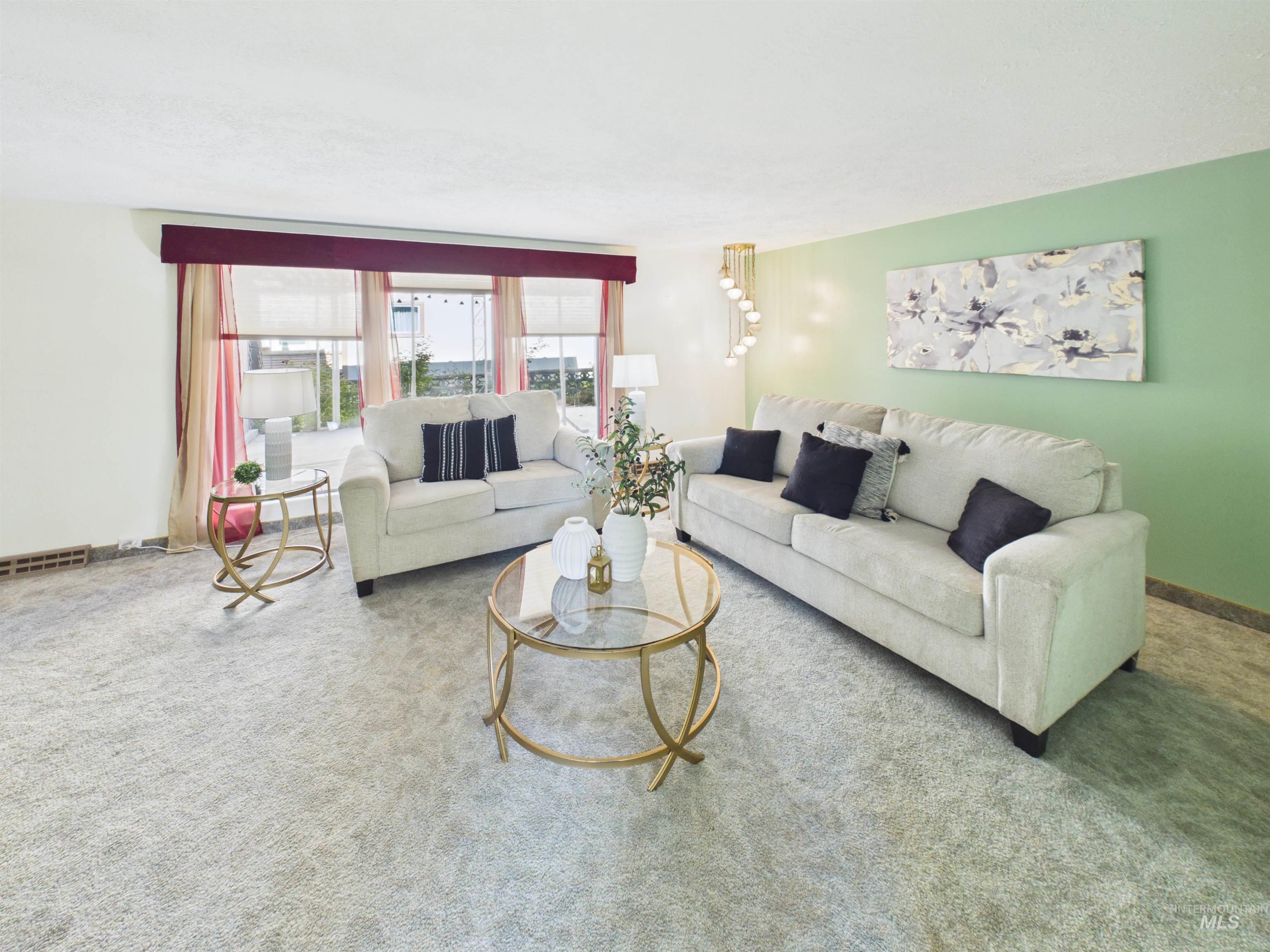 334 S 4th Street